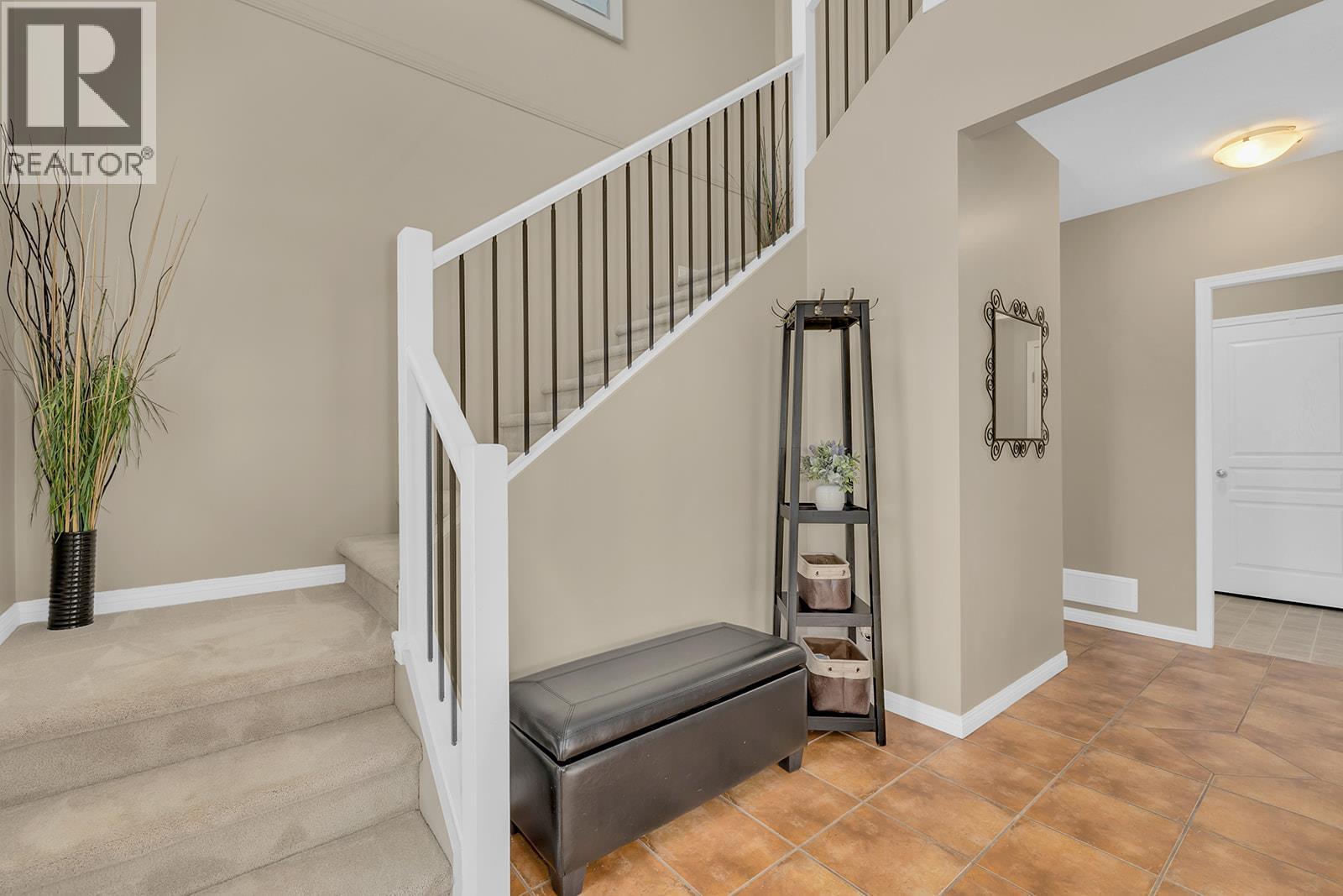 Picture for 2040 Spyglass  Way https://www.cirrealty.ca/reb/bc/0/10366620_37.jpg