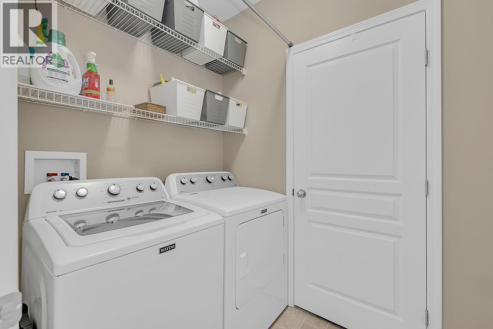 Picture for 2040 Spyglass  Way https://www.cirrealty.ca/reb/bc/0/10366620_40.jpg