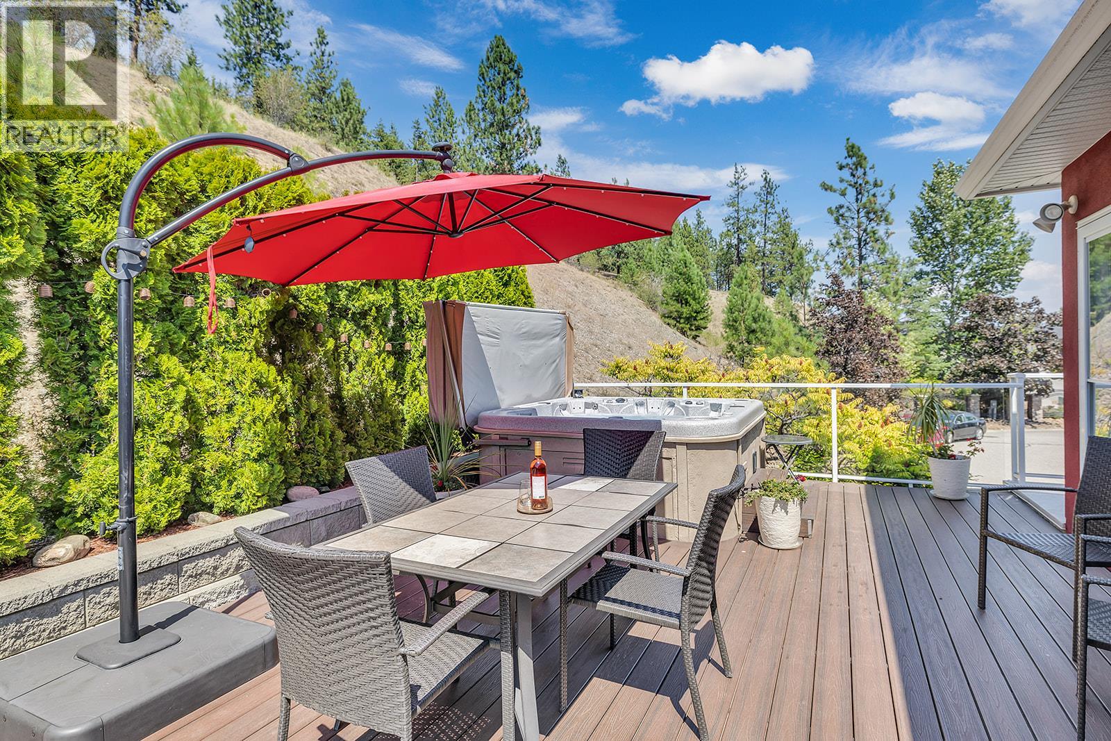 Picture for 2040 Spyglass  Way https://www.cirrealty.ca/reb/bc/0/10366620_8.jpg