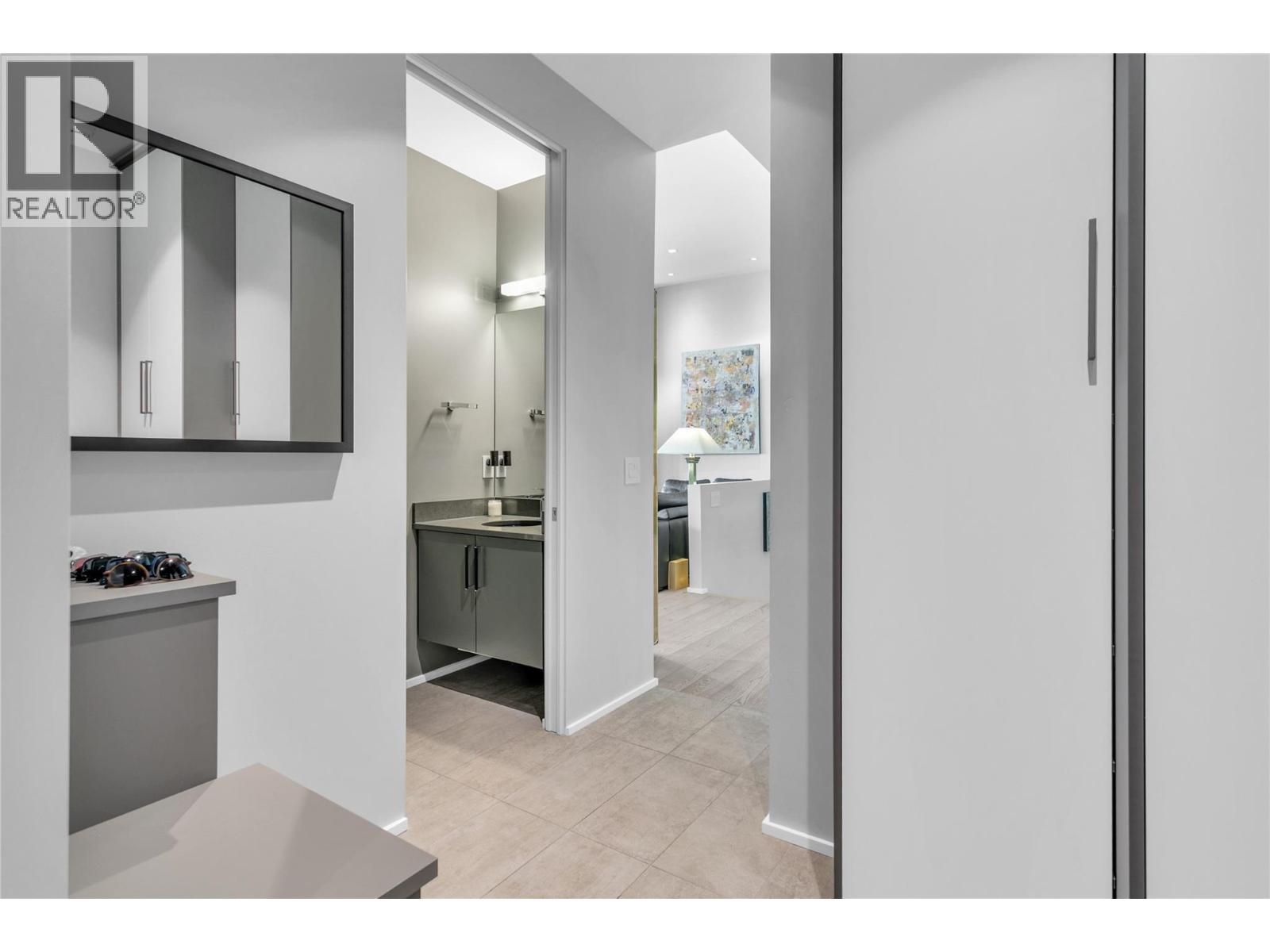 Picture for 3416 Water Birch  Circle https://www.cirrealty.ca/reb/bc/0/10366700_25.jpg