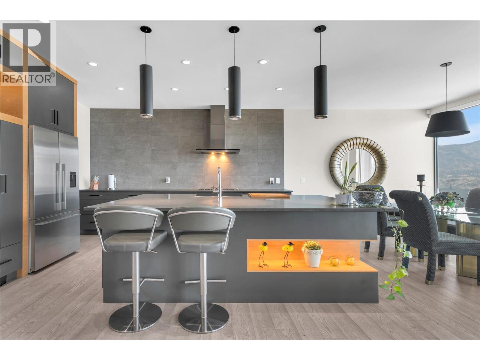 Picture for 3416 Water Birch  Circle https://www.cirrealty.ca/reb/bc/0/10366700_34.jpg