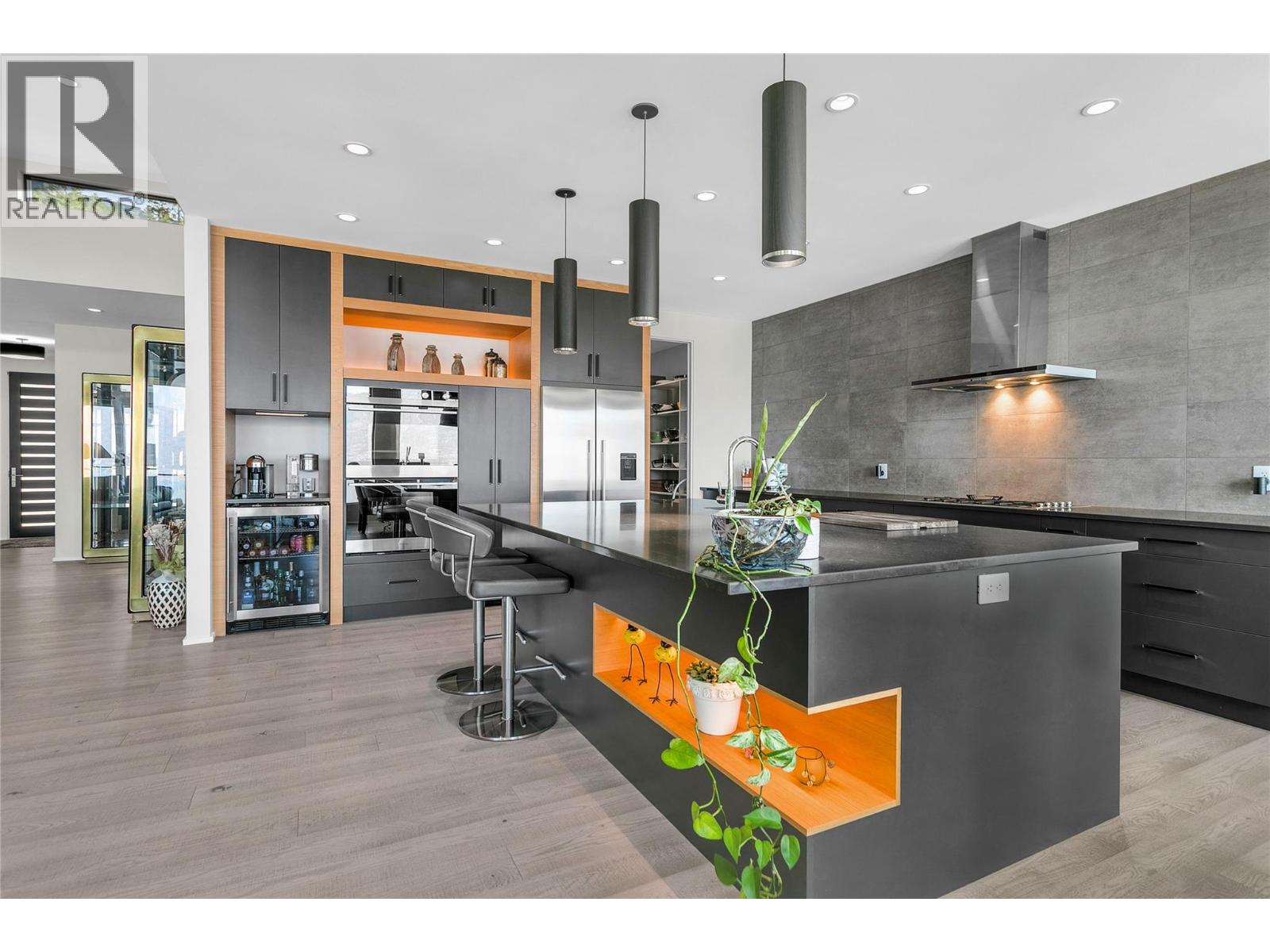 Picture for 3416 Water Birch  Circle https://www.cirrealty.ca/reb/bc/0/10366700_39.jpg