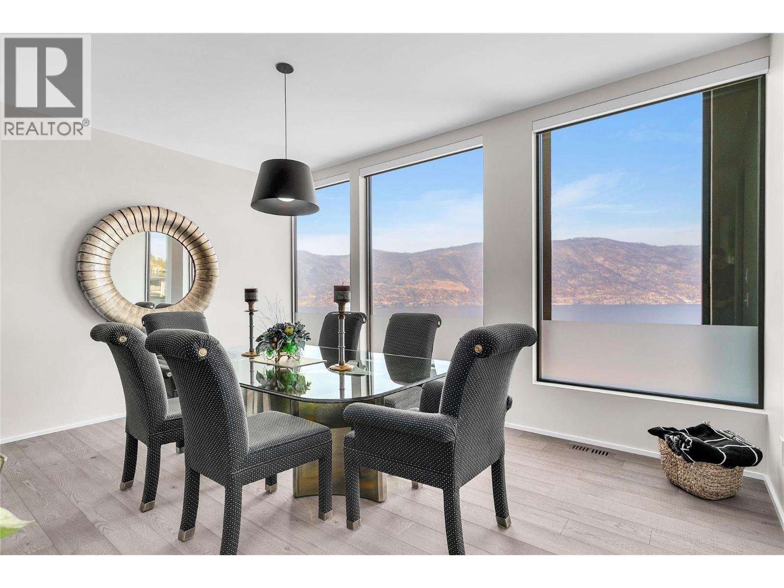 Picture for 3416 Water Birch  Circle https://www.cirrealty.ca/reb/bc/0/10366700_40.jpg