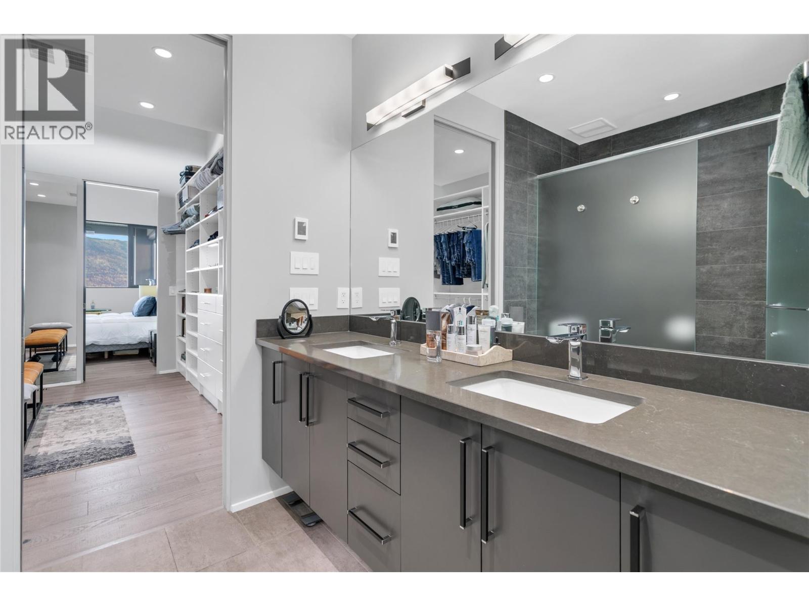 Picture for 3416 Water Birch  Circle https://www.cirrealty.ca/reb/bc/0/10366700_55.jpg