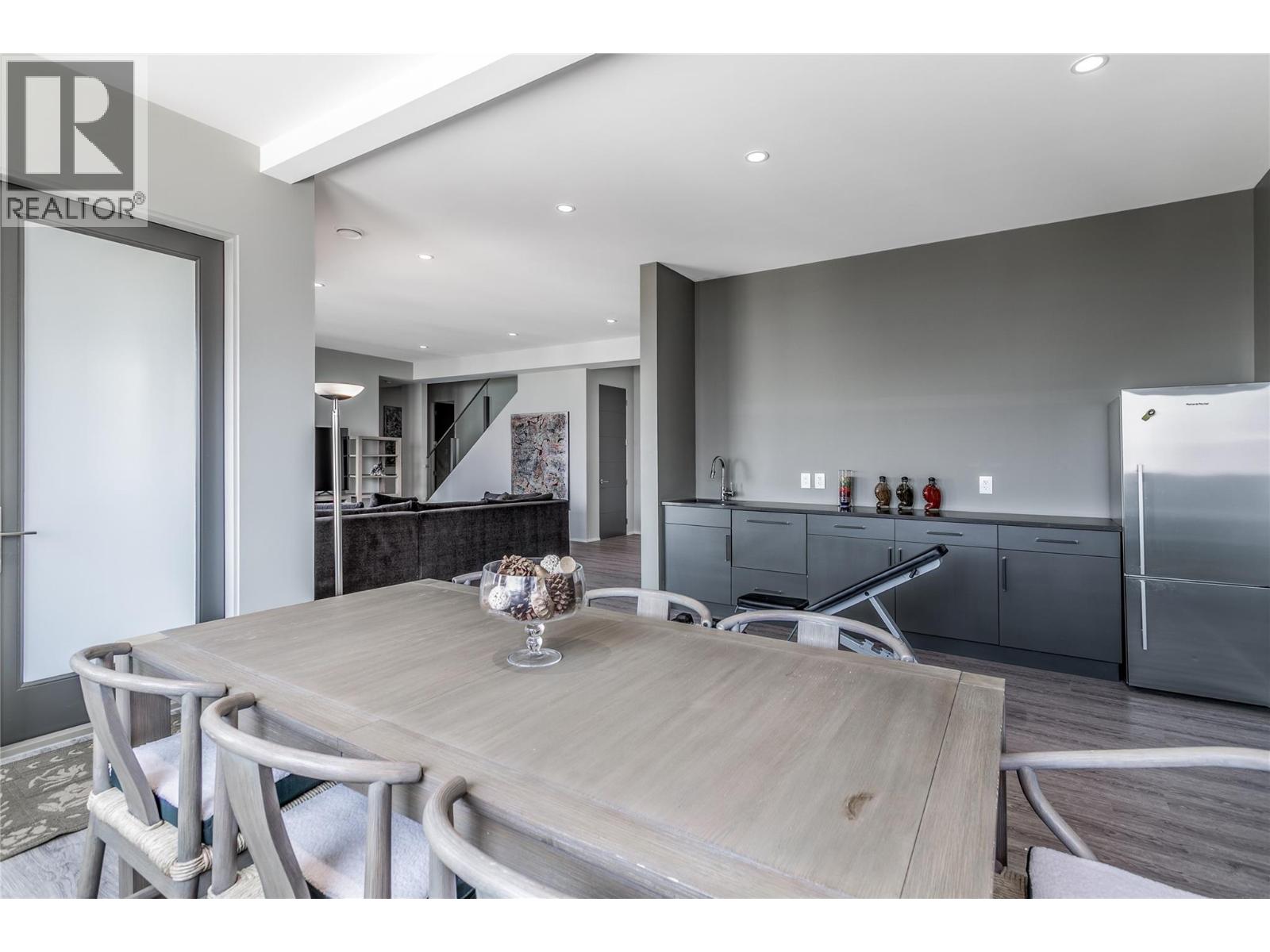 Picture for 3416 Water Birch  Circle https://www.cirrealty.ca/reb/bc/0/10366700_63.jpg