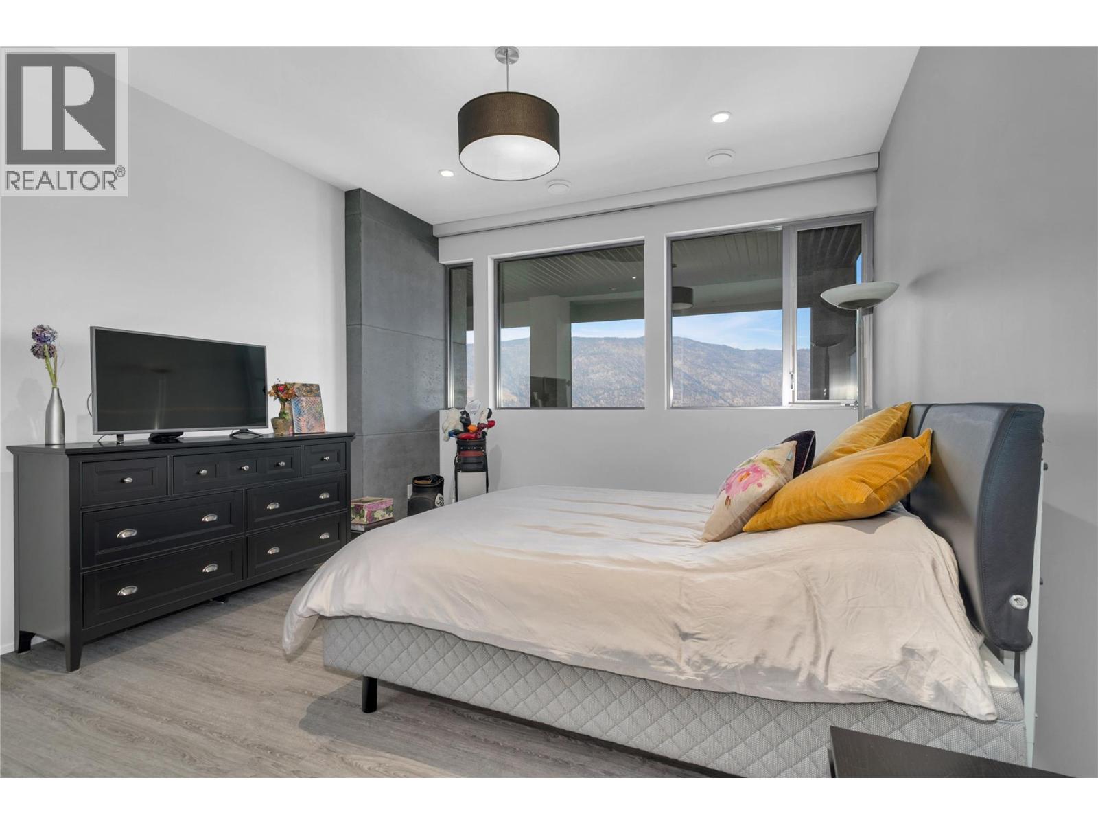 Picture for 3416 Water Birch  Circle https://www.cirrealty.ca/reb/bc/0/10366700_65.jpg