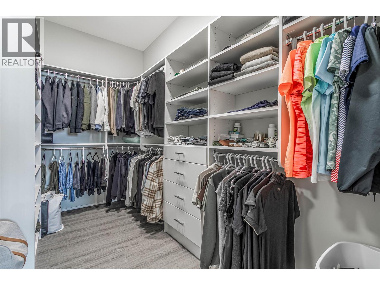 Picture for 3416 Water Birch  Circle https://www.cirrealty.ca/reb/bc/0/10366700_67.jpg