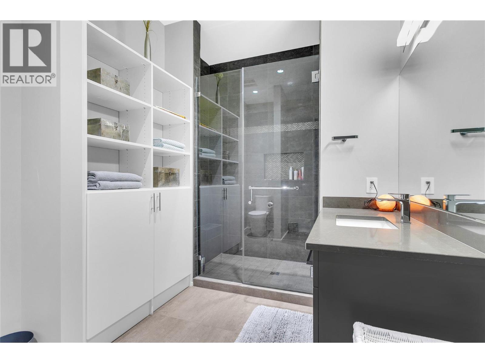 Picture for 3416 Water Birch  Circle https://www.cirrealty.ca/reb/bc/0/10366700_68.jpg