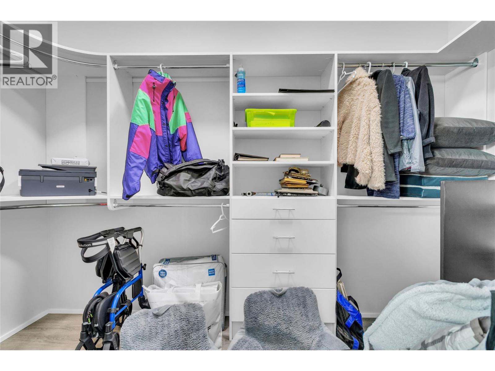 Picture for 3416 Water Birch  Circle https://www.cirrealty.ca/reb/bc/0/10366700_74.jpg