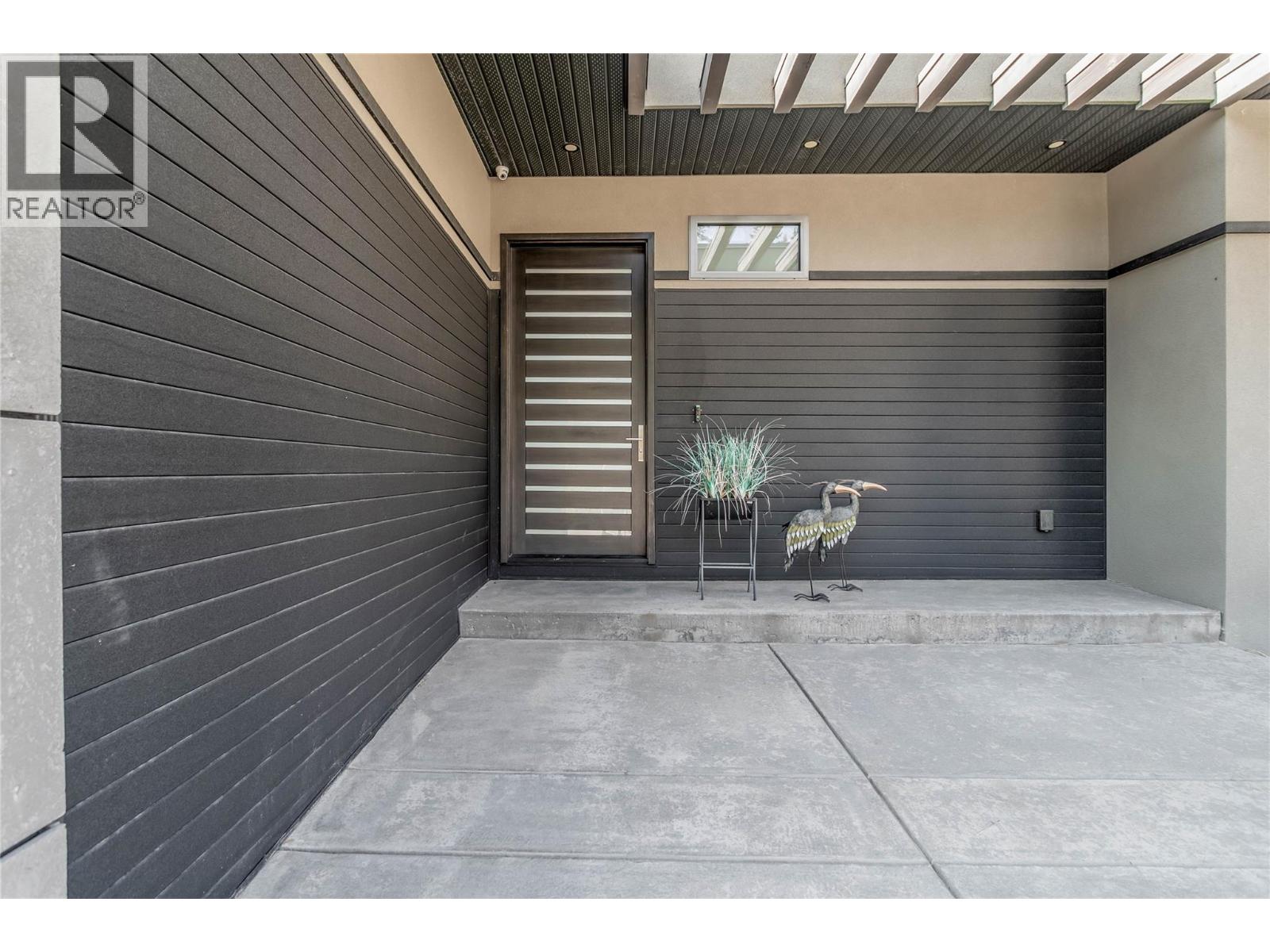 Picture for 3416 Water Birch  Circle https://www.cirrealty.ca/reb/bc/0/10366700_75.jpg