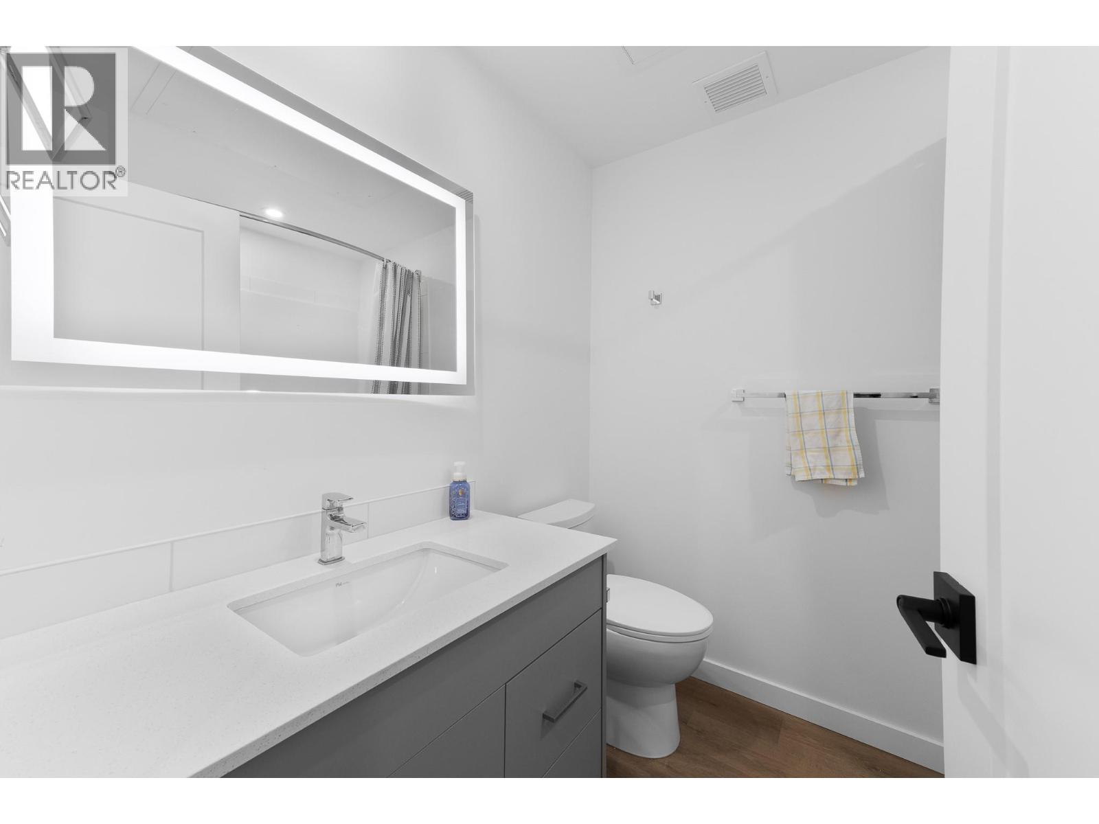 Picture for Unit #306, 1274 Devonshire  Avenue https://www.cirrealty.ca/reb/bc/0/10366710_10.jpg