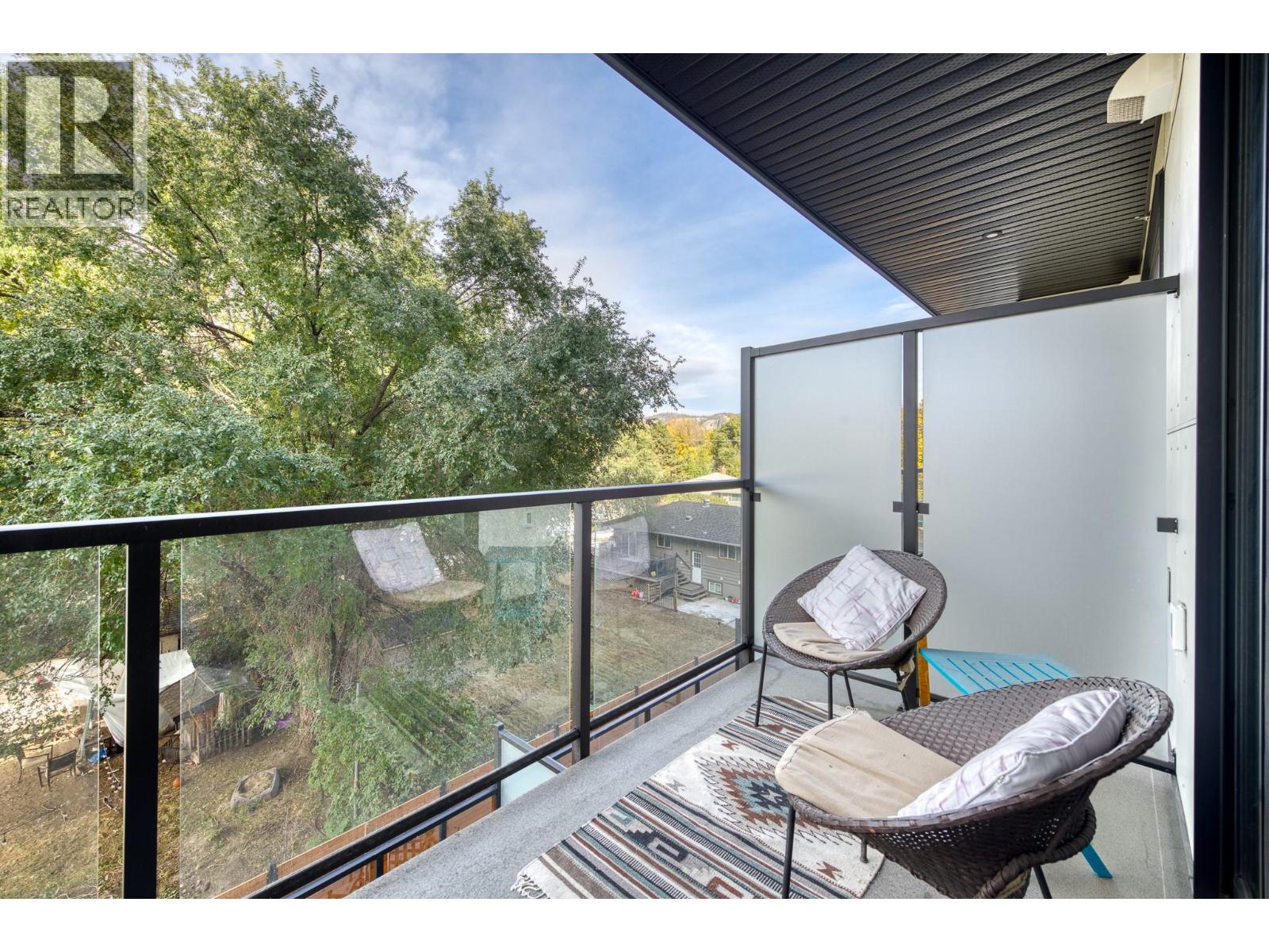 Picture for Unit #306, 1274 Devonshire  Avenue https://www.cirrealty.ca/reb/bc/0/10366710_13.jpg