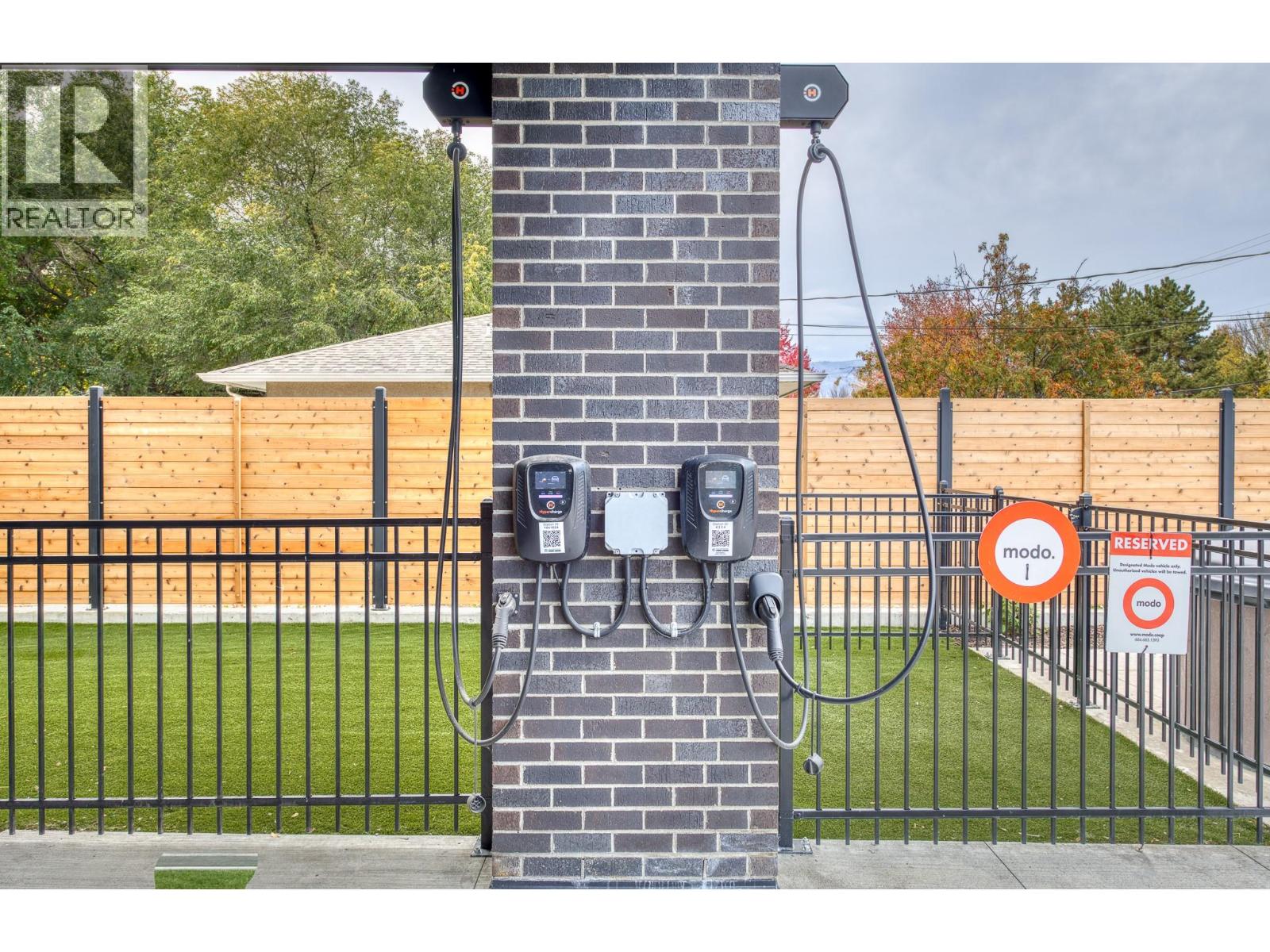 Picture for Unit #306, 1274 Devonshire  Avenue https://www.cirrealty.ca/reb/bc/0/10366710_45.jpg