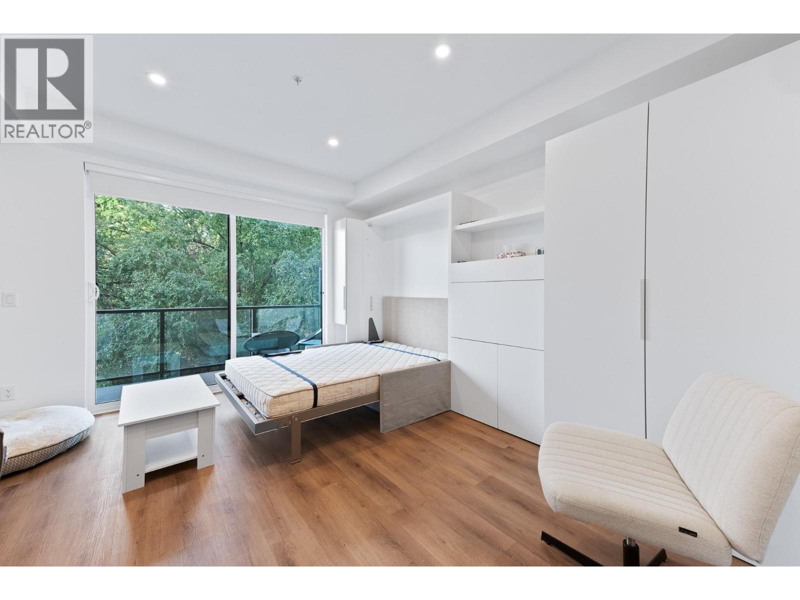 Picture for Unit #306, 1274 Devonshire  Avenue https://www.cirrealty.ca/reb/bc/0/10366710_8.jpg