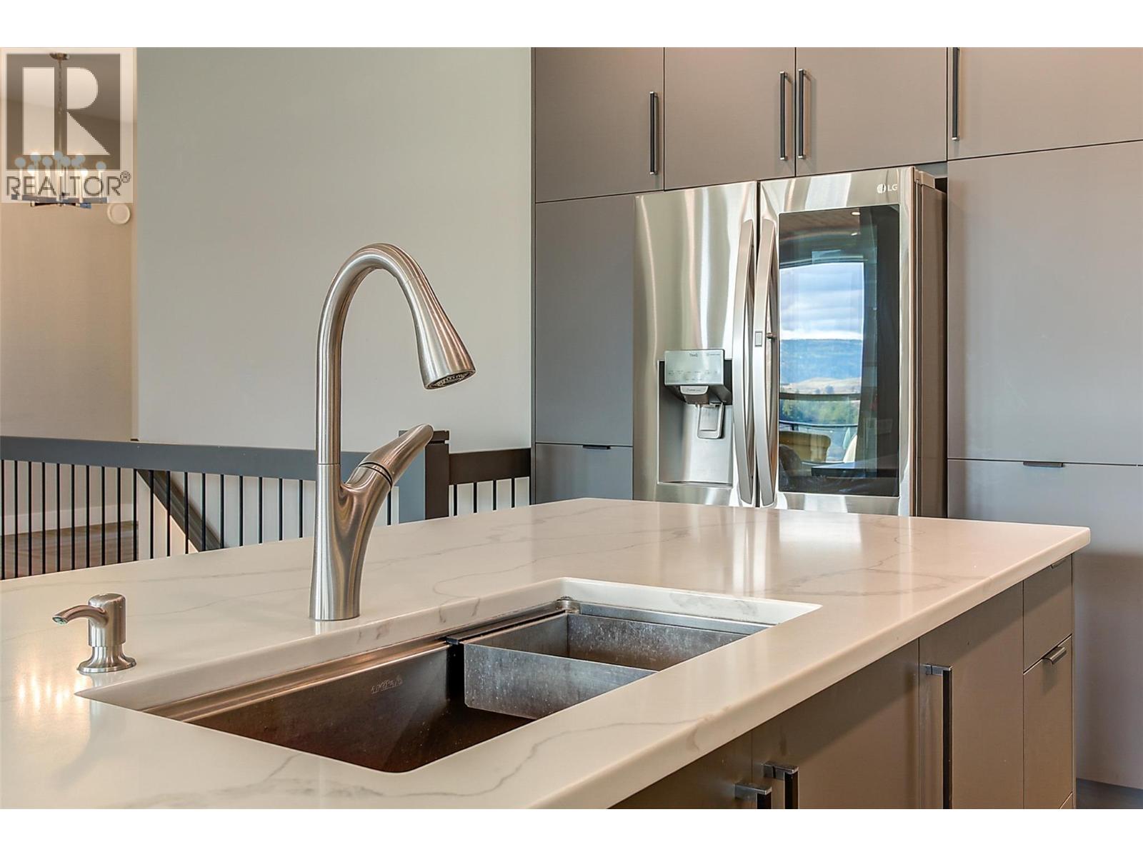 Picture for 759 Carnoustie  Drive https://www.cirrealty.ca/reb/bc/0/10366730_29.jpg