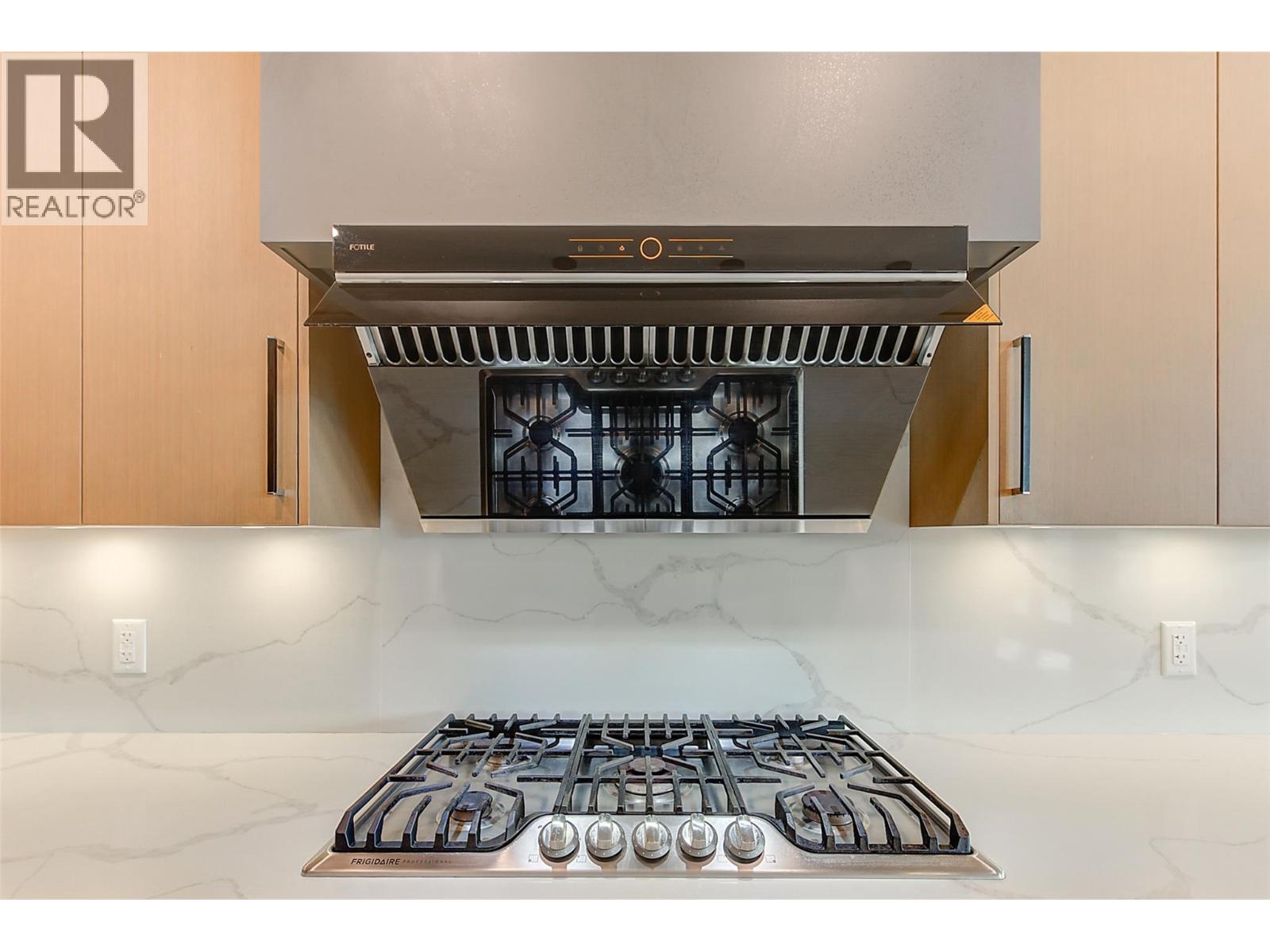 Picture for 759 Carnoustie  Drive https://www.cirrealty.ca/reb/bc/0/10366730_30.jpg