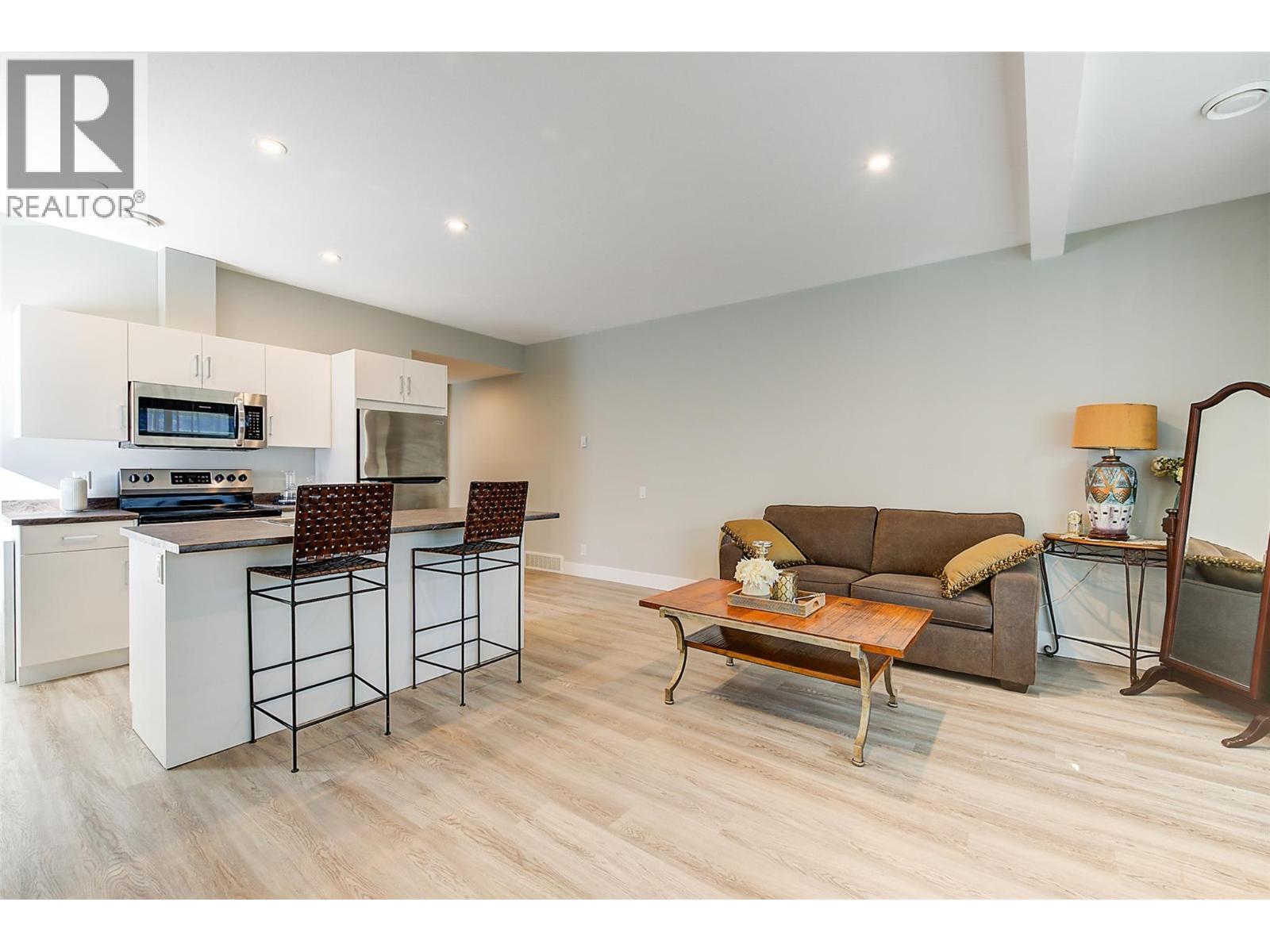 Picture for 759 Carnoustie  Drive https://www.cirrealty.ca/reb/bc/0/10366730_66.jpg