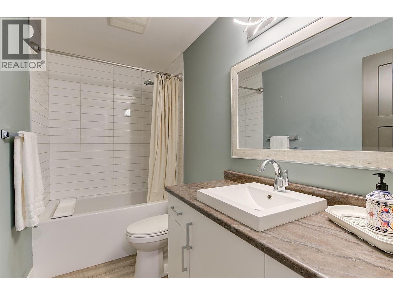 Picture for 759 Carnoustie  Drive https://www.cirrealty.ca/reb/bc/0/10366730_72.jpg