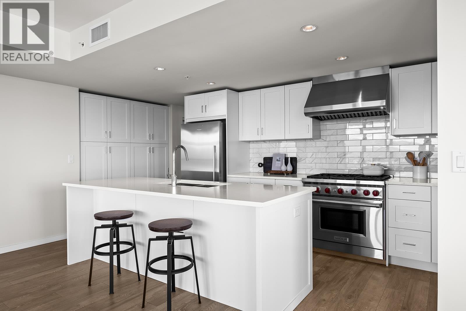 Picture for Unit #1201, 485 Groves  Avenue