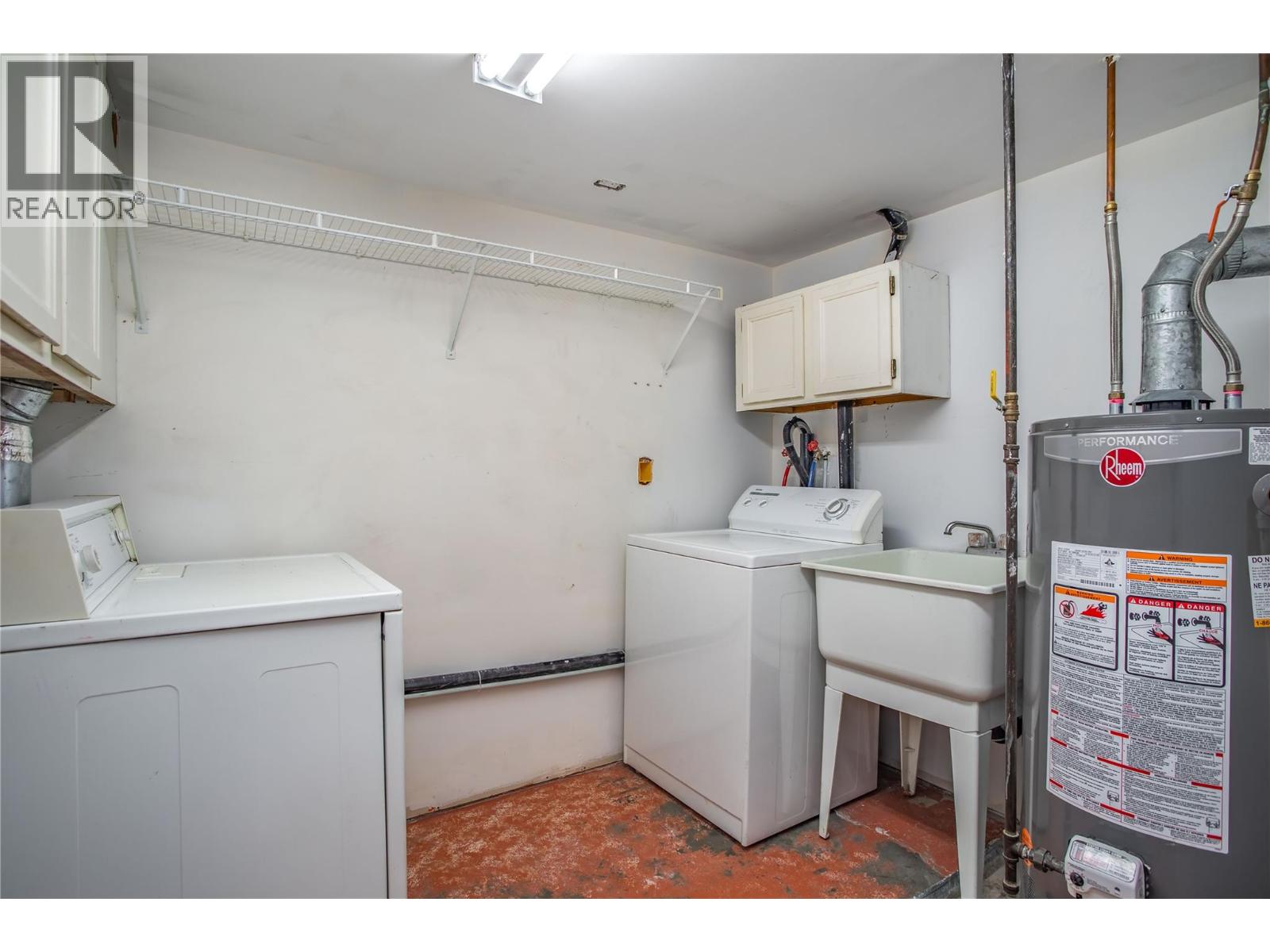 Picture for 460 Perry  Road https://www.cirrealty.ca/reb/bc/0/10366930_32.jpg