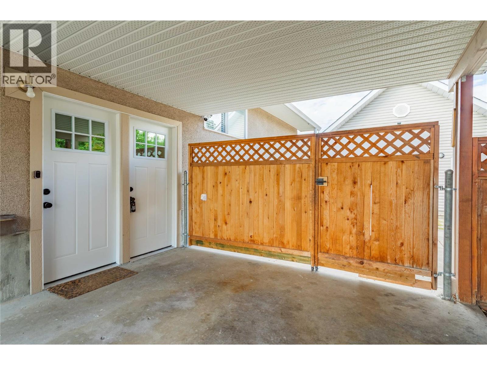 Picture for 460 Perry  Road https://www.cirrealty.ca/reb/bc/0/10366930_9.jpg