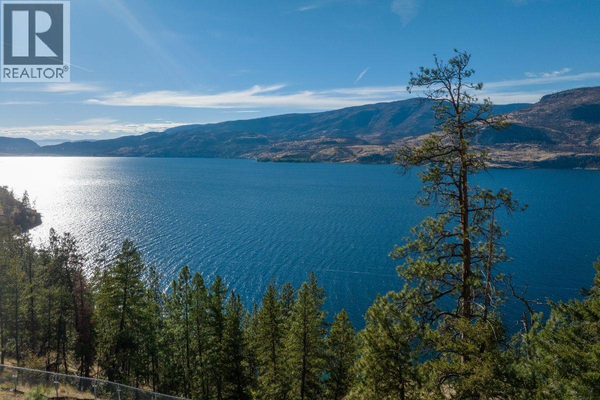 Picture for 250 Lochview  Road https://www.cirrealty.ca/reb/bc/0/10366940_8.jpg