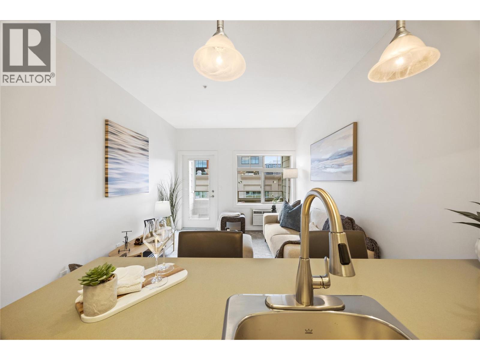 Picture for Unit #302, 538 McKay  Avenue