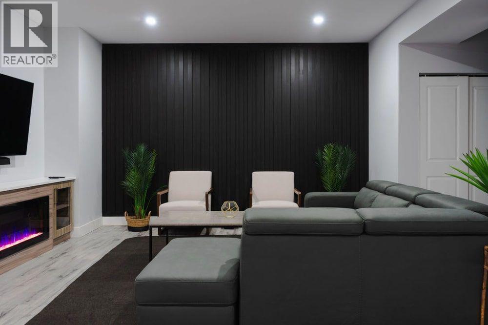 Picture for Unit #1, 722 Coopland  Crescent