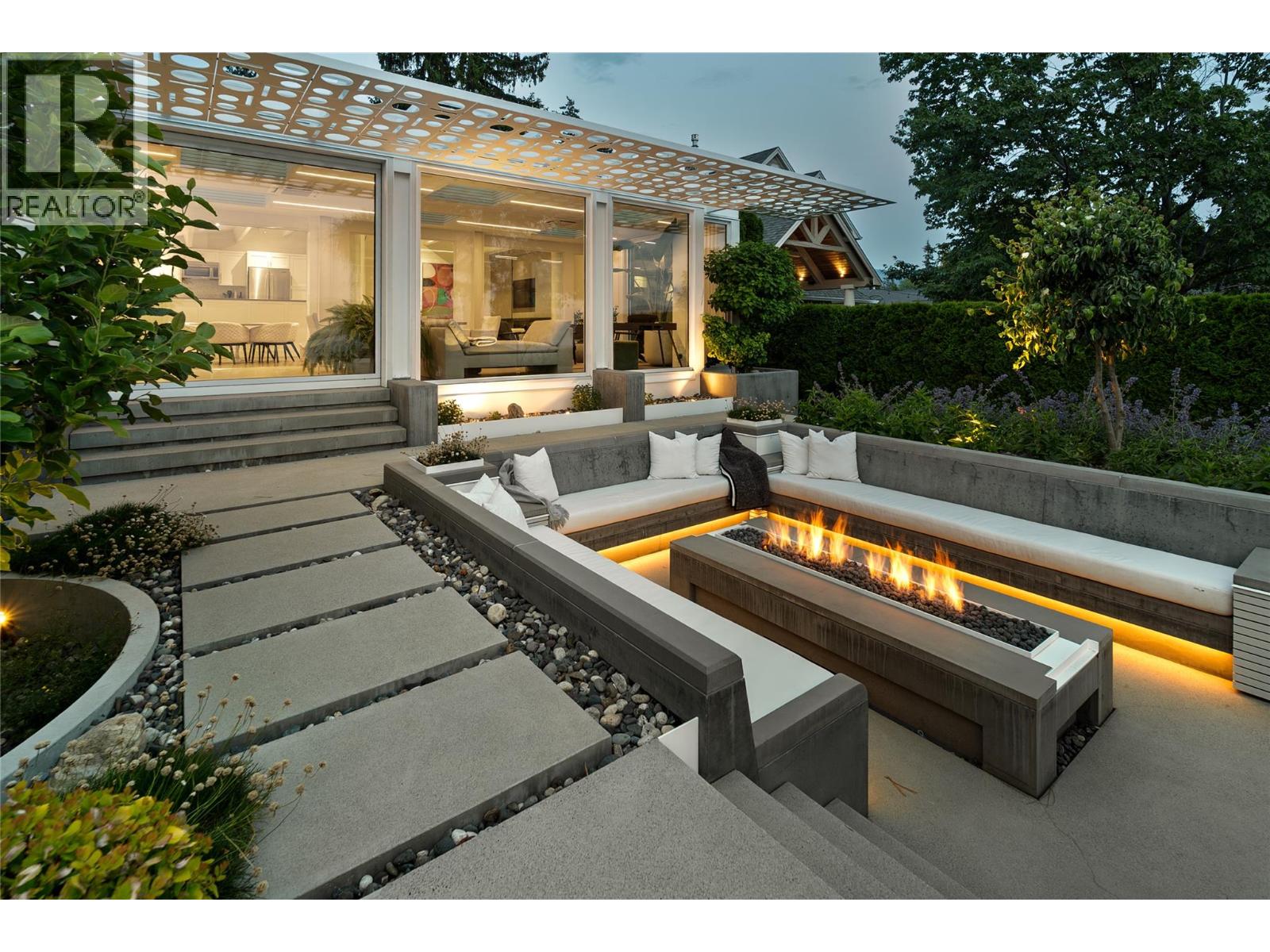 Picture for 4110 Lakeshore  Road