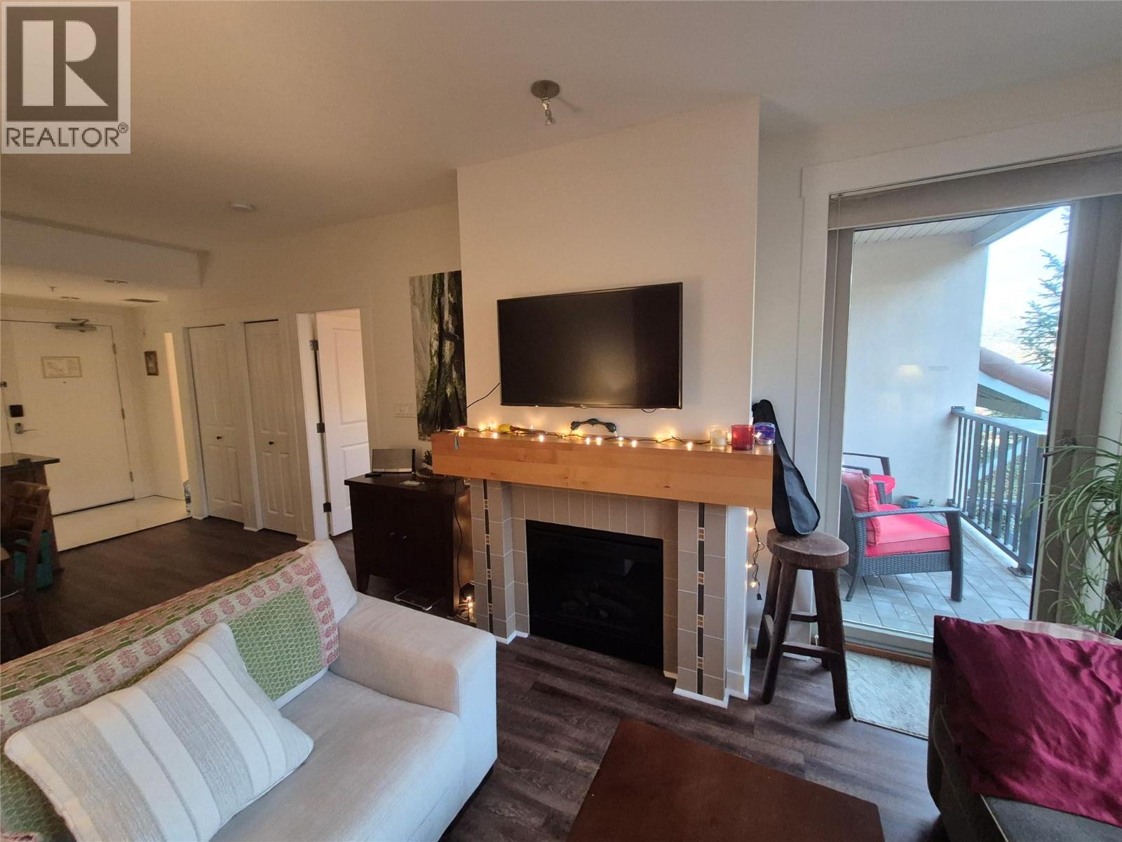 Picture for Unit #146, 4200 Lakeshore  Drive