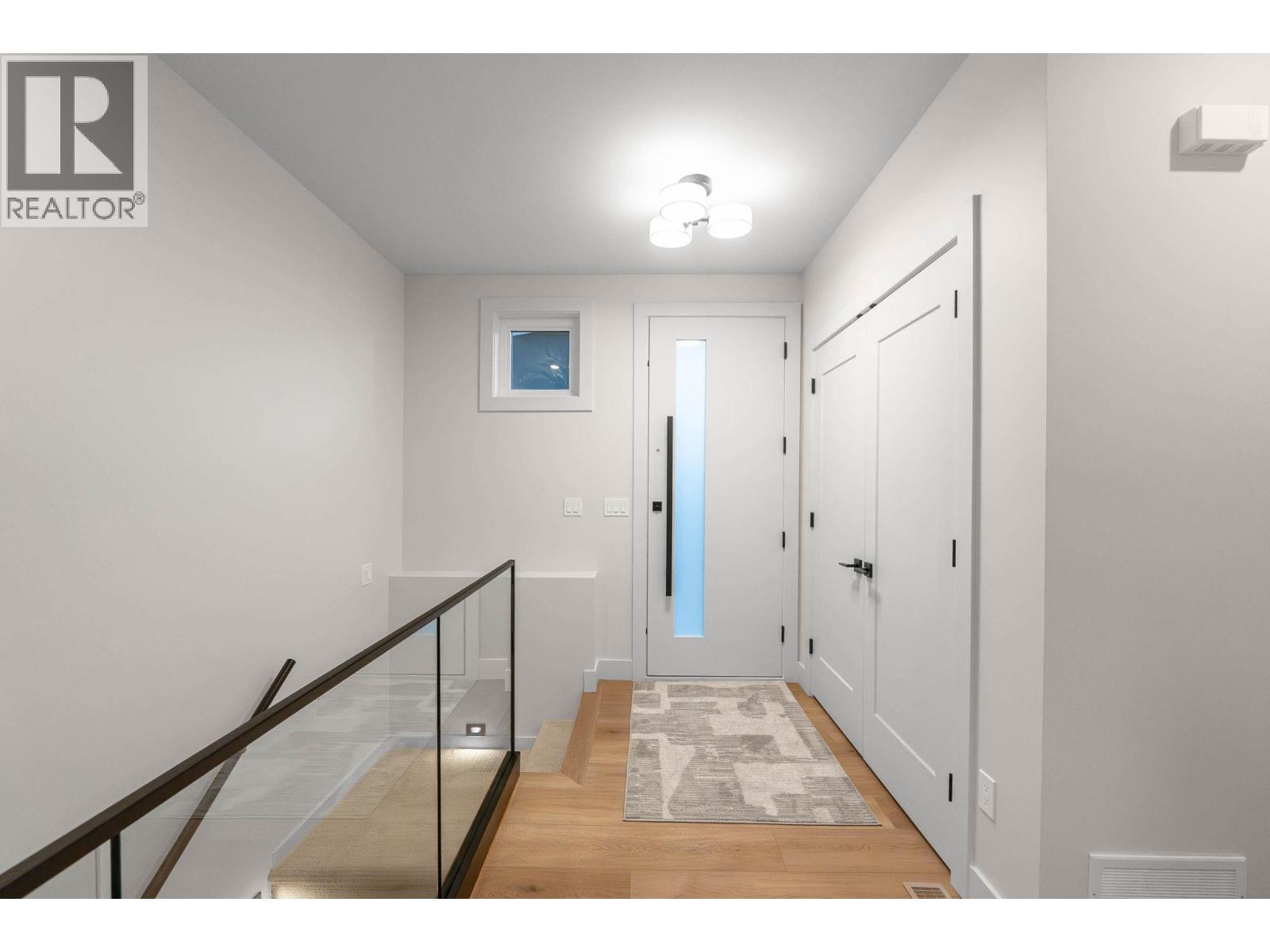 Picture for 1671 Harbour View  Crescent