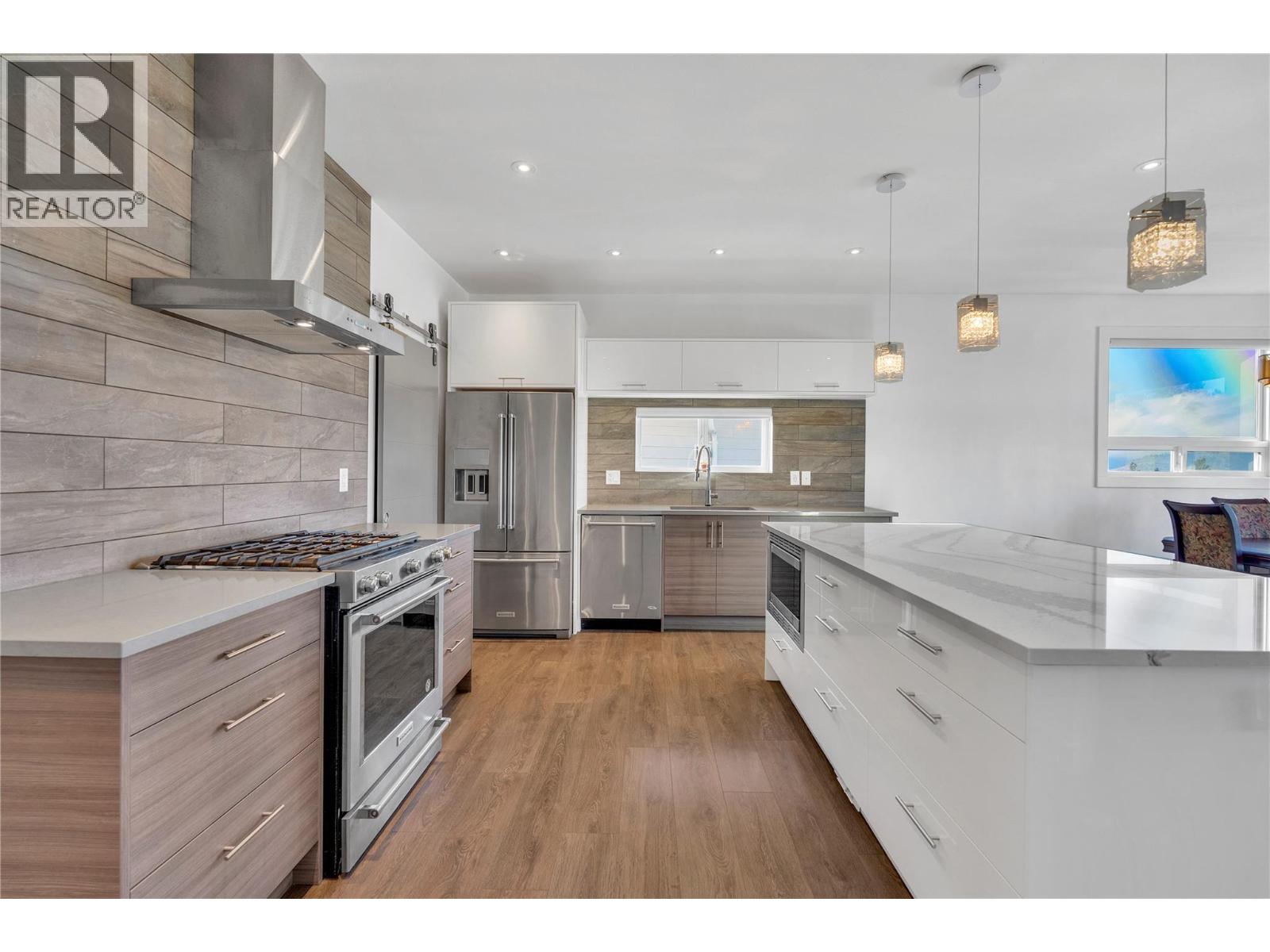 Picture for 186 AVERY  Place