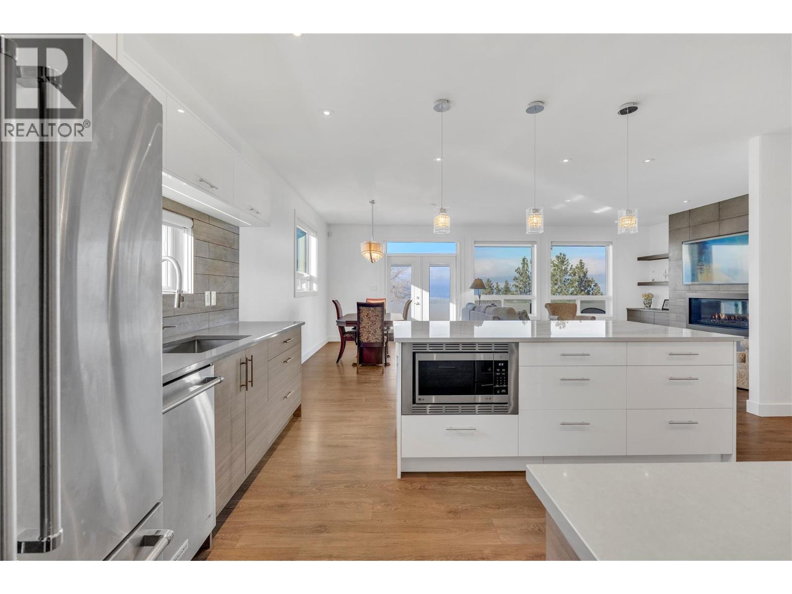 Picture for 186 AVERY  Place