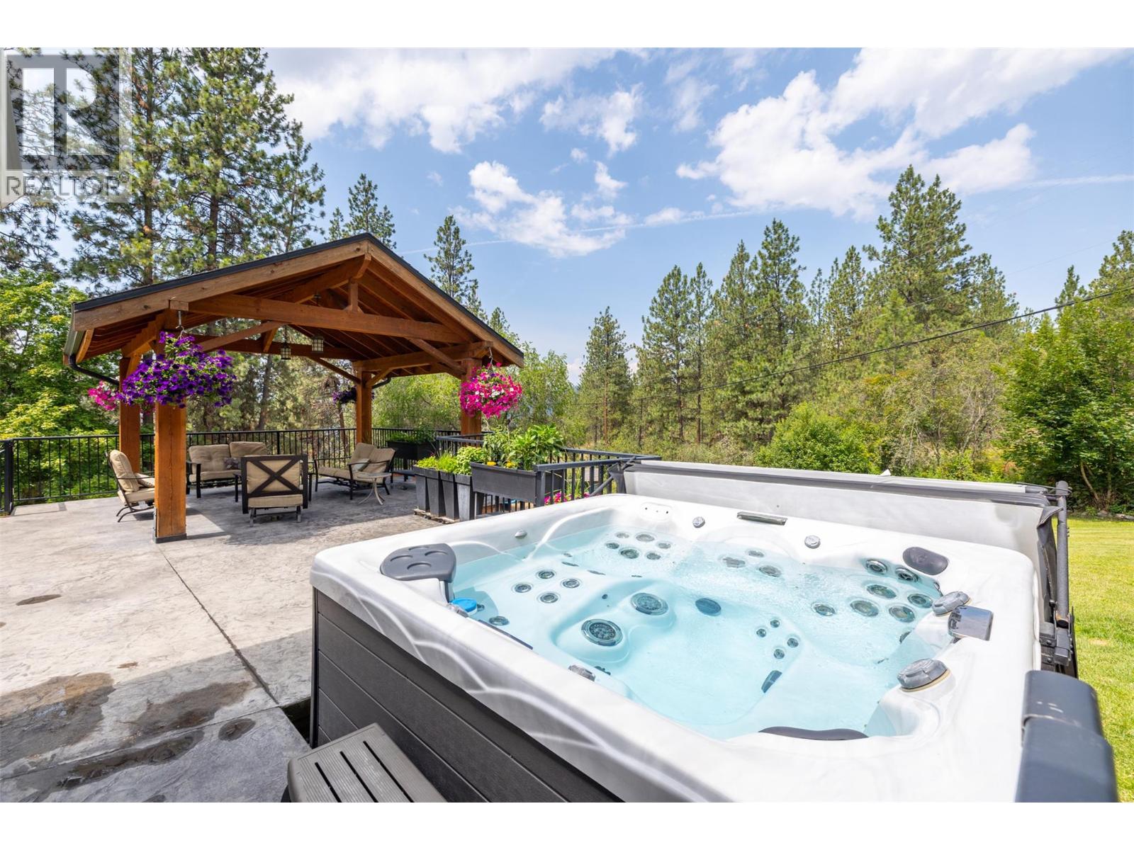 Picture for 6051 Postill Lake  Road