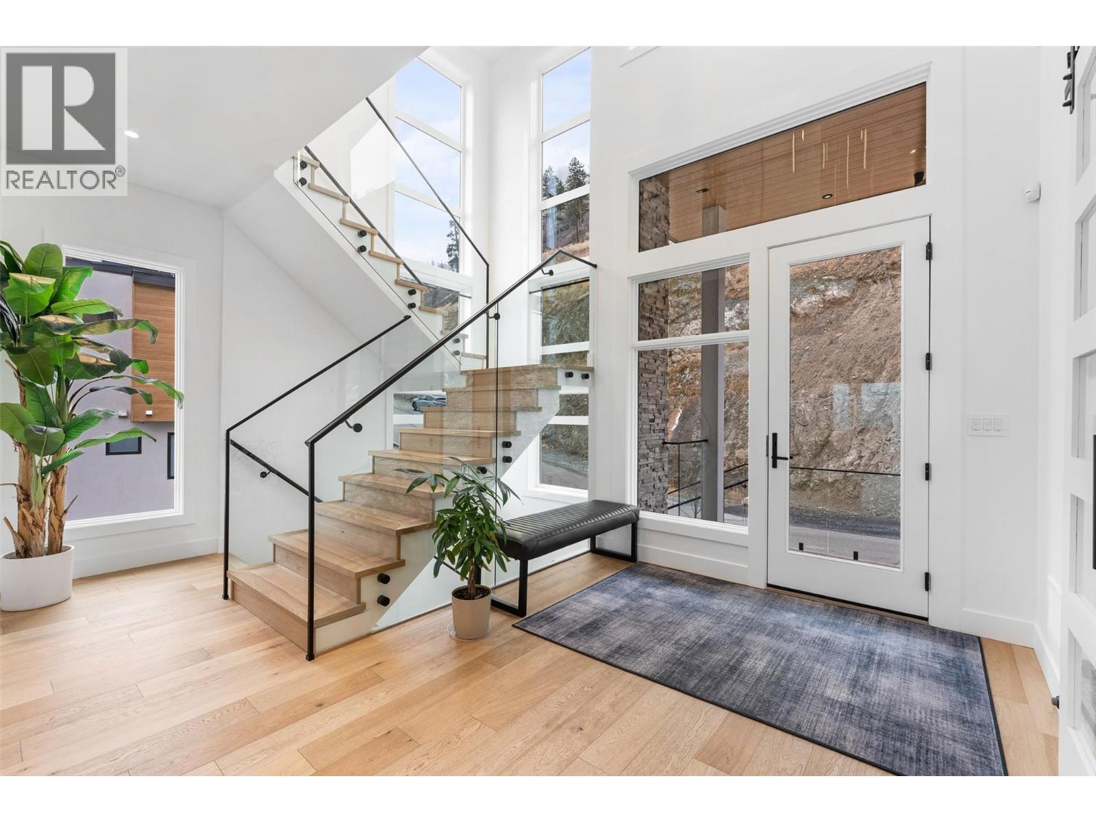 Picture for 541 Clifton  Court