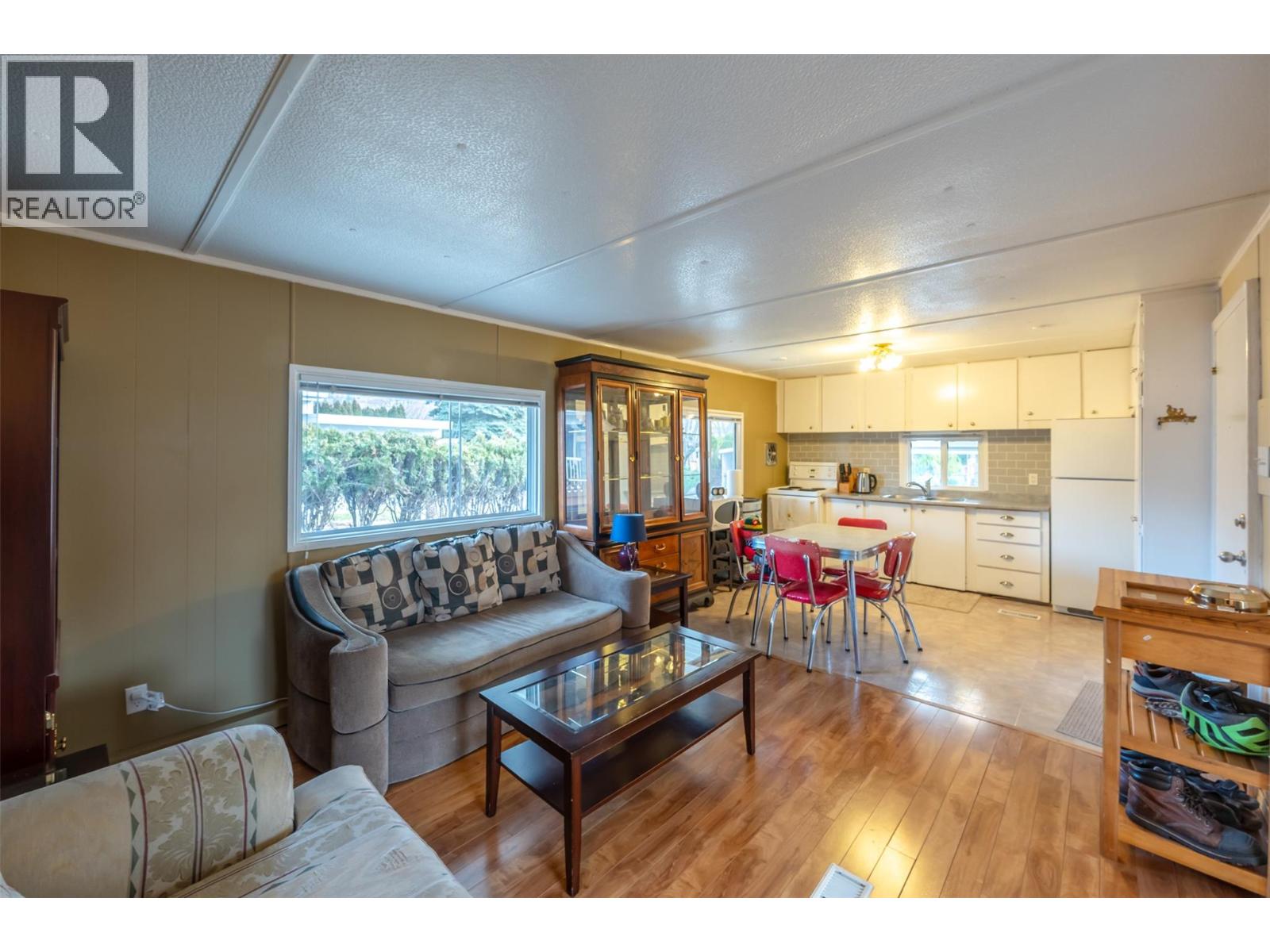 Picture for Unit #115, 197 Dauphin  Avenue