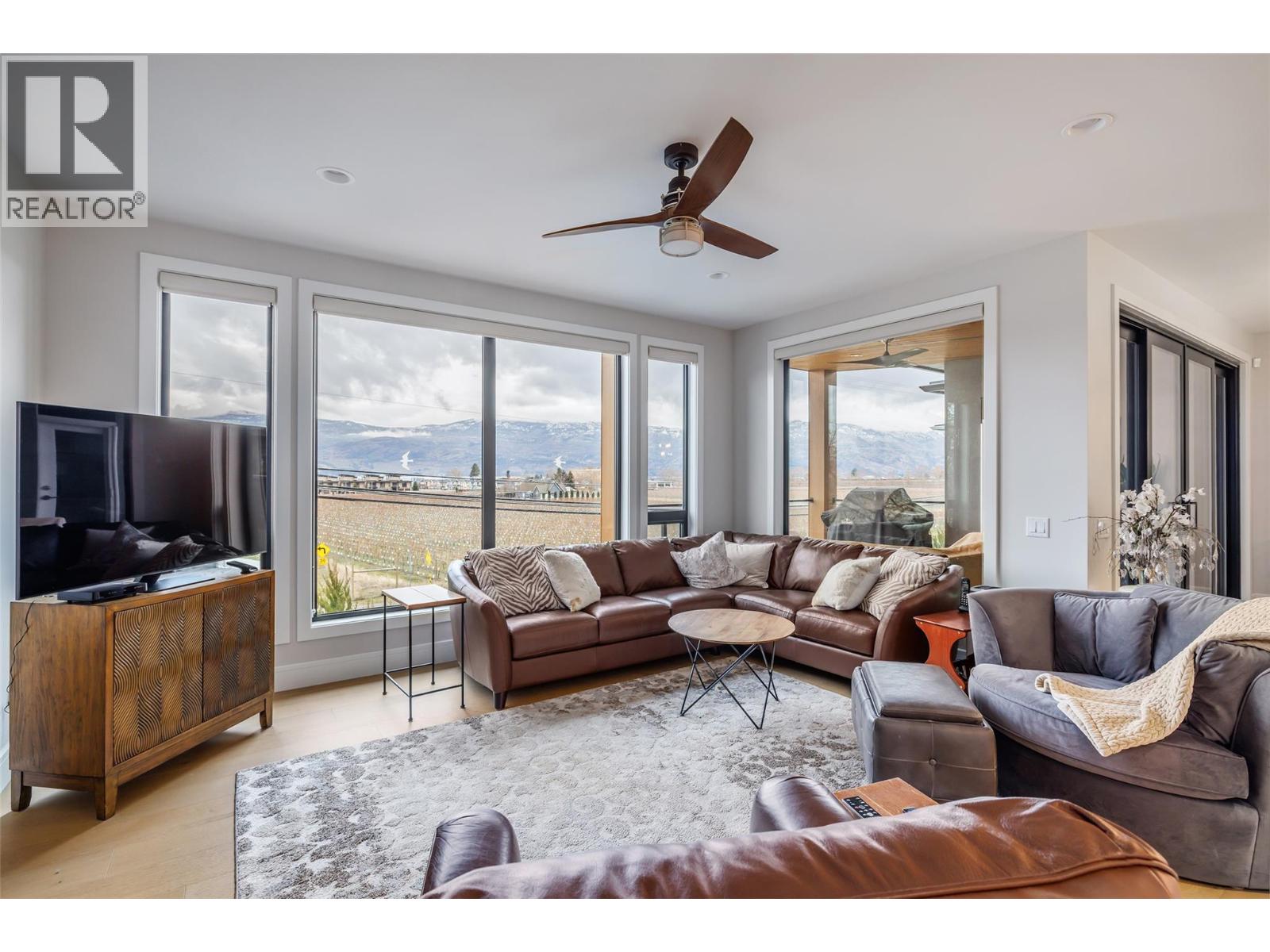 Picture for 3639 Apple Way  Boulevard