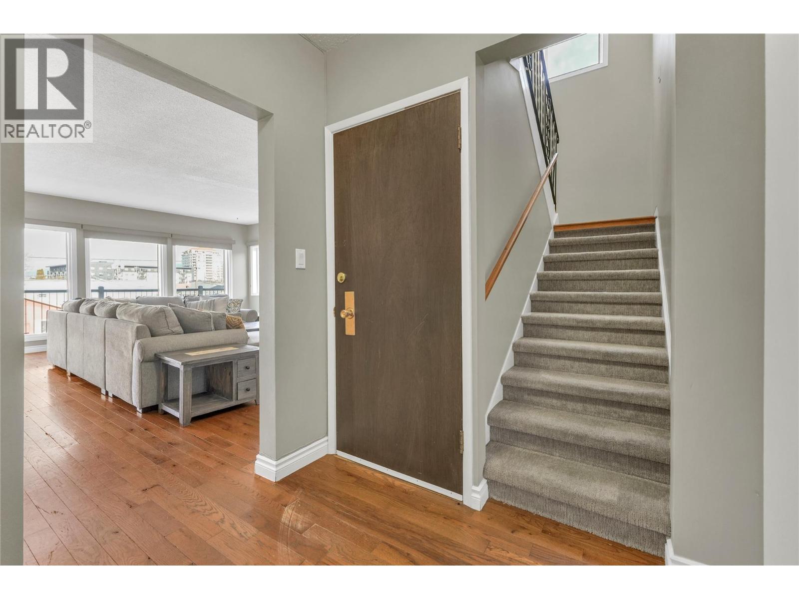 Picture for 328 NANAIMO  AvenueW