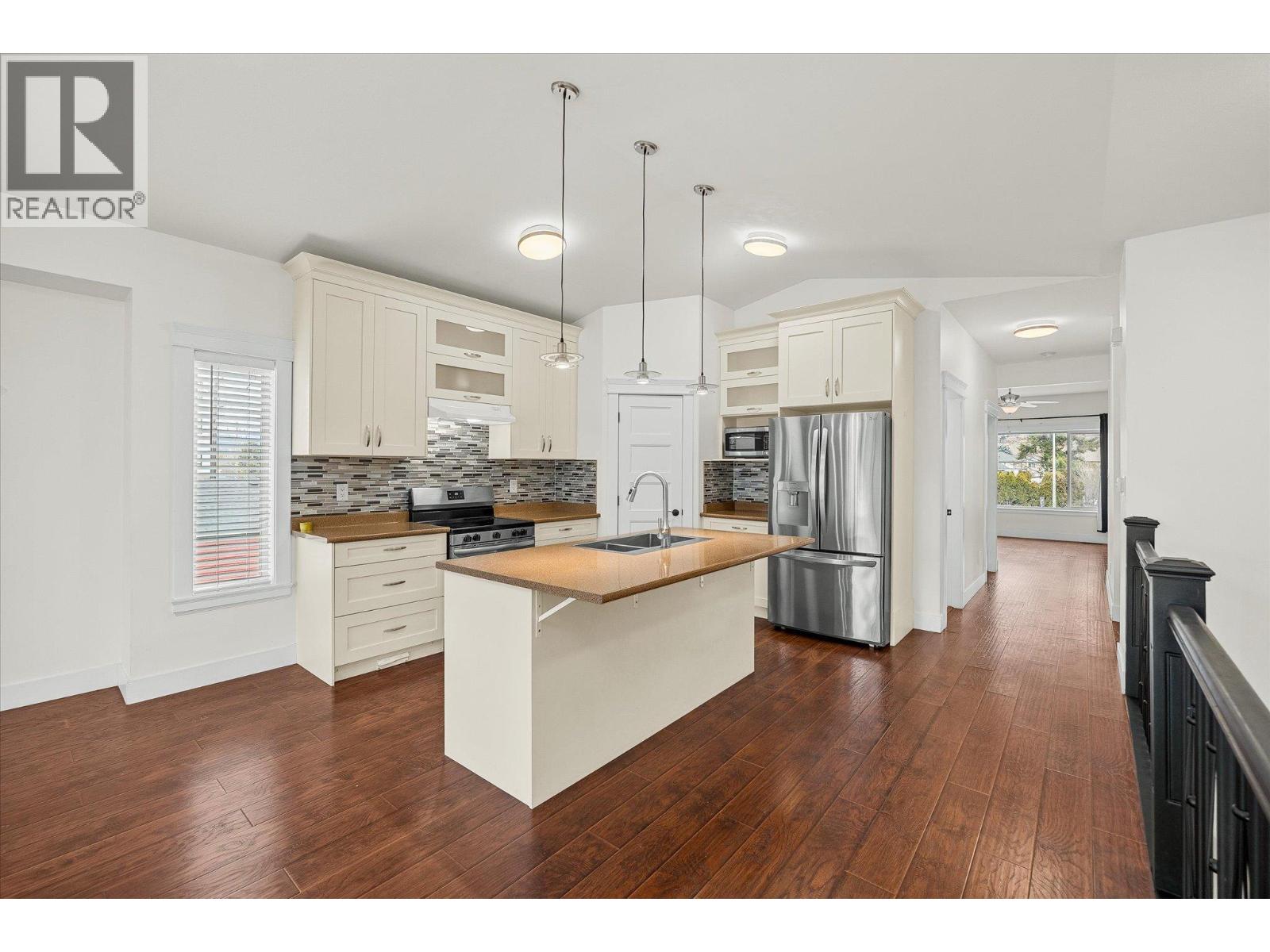 Picture for 950 Rutland  RoadN