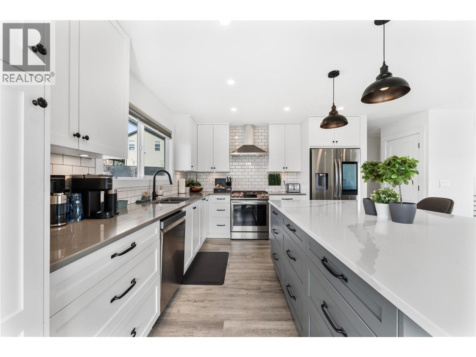 Picture for 932 McCartney  Road