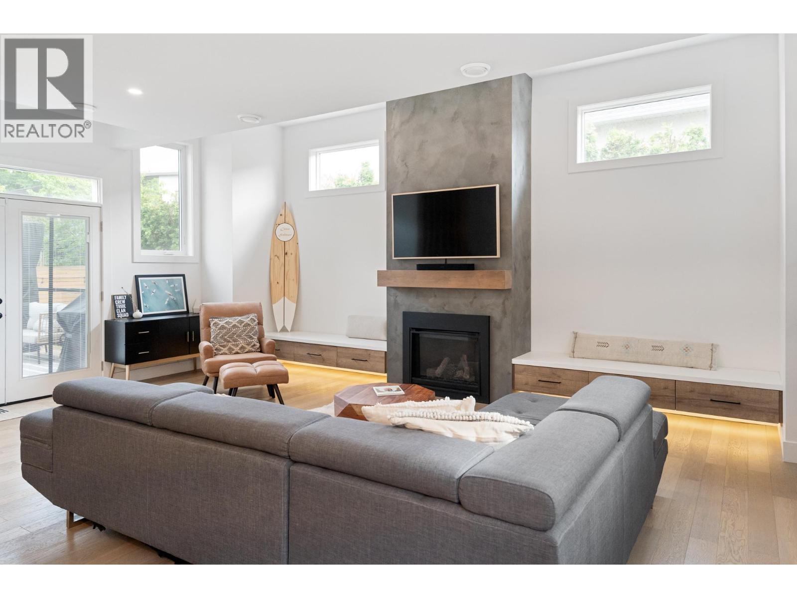 Picture for 2481 Ethel  Street