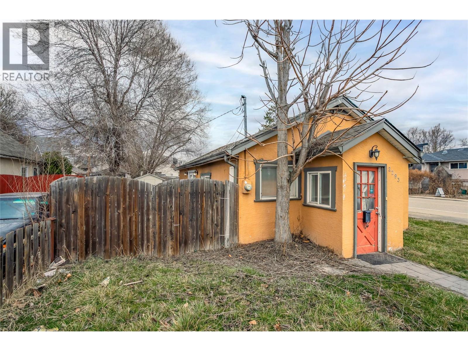 Picture for 2293 Woodlawn  Street