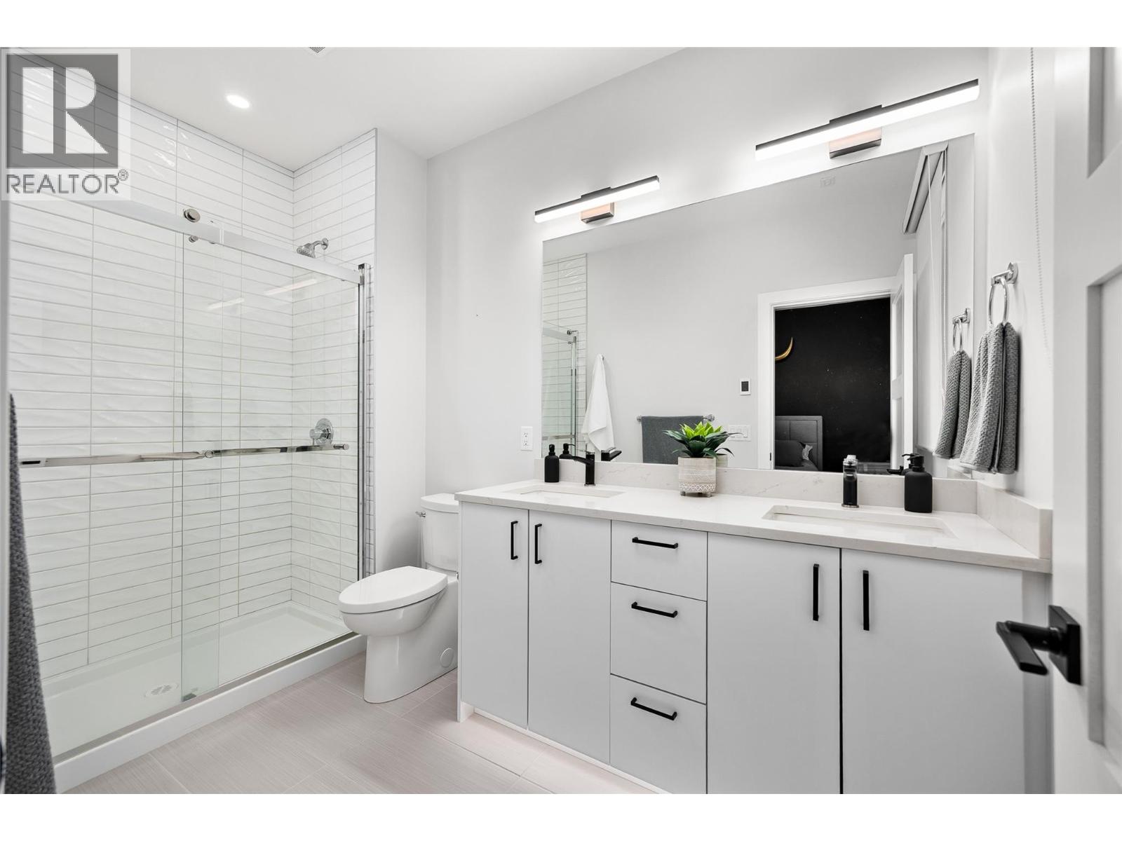 Picture for Unit #4, 1225 Findlay  Road