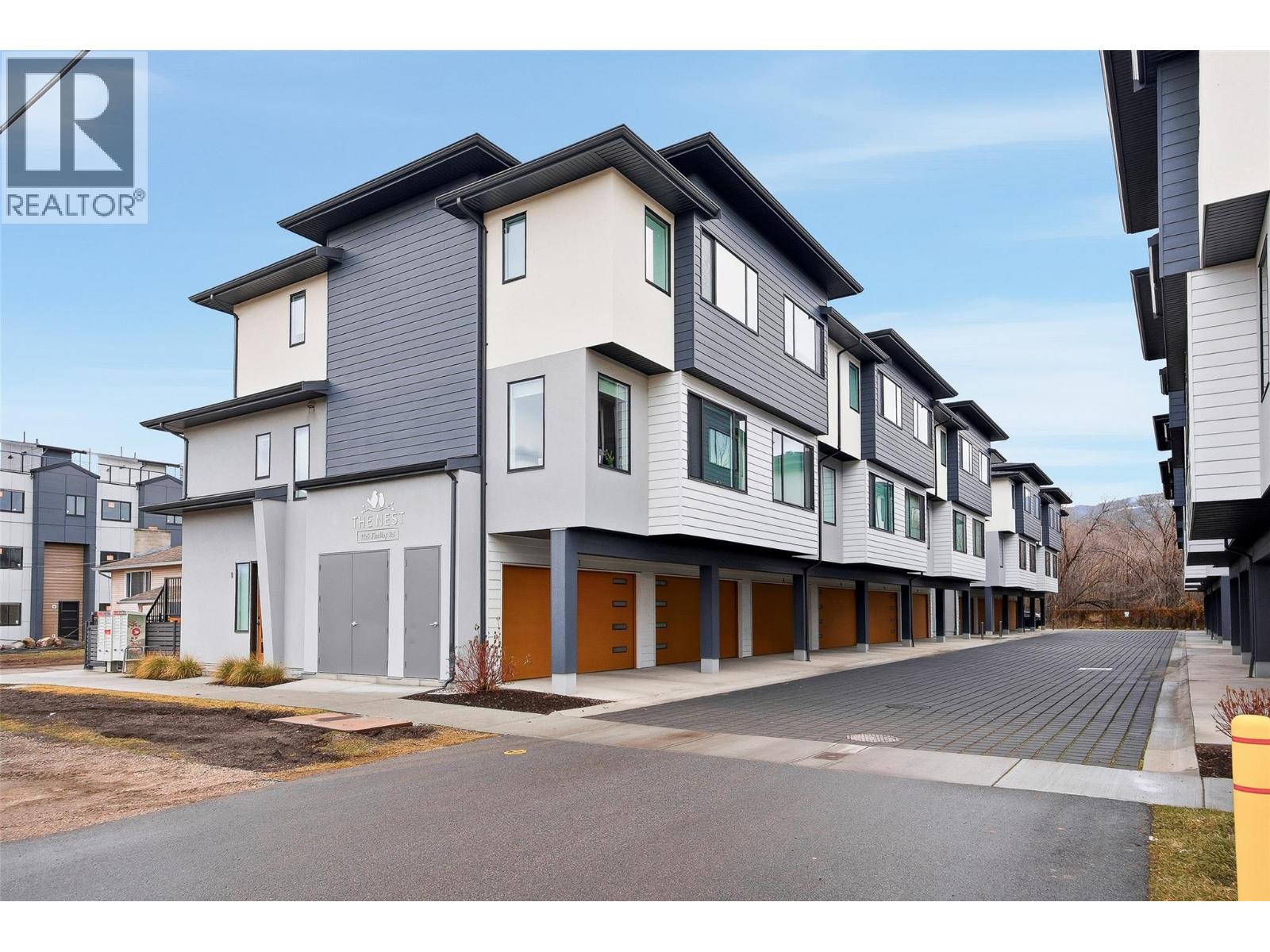 Picture for Unit #4, 1225 Findlay  Road