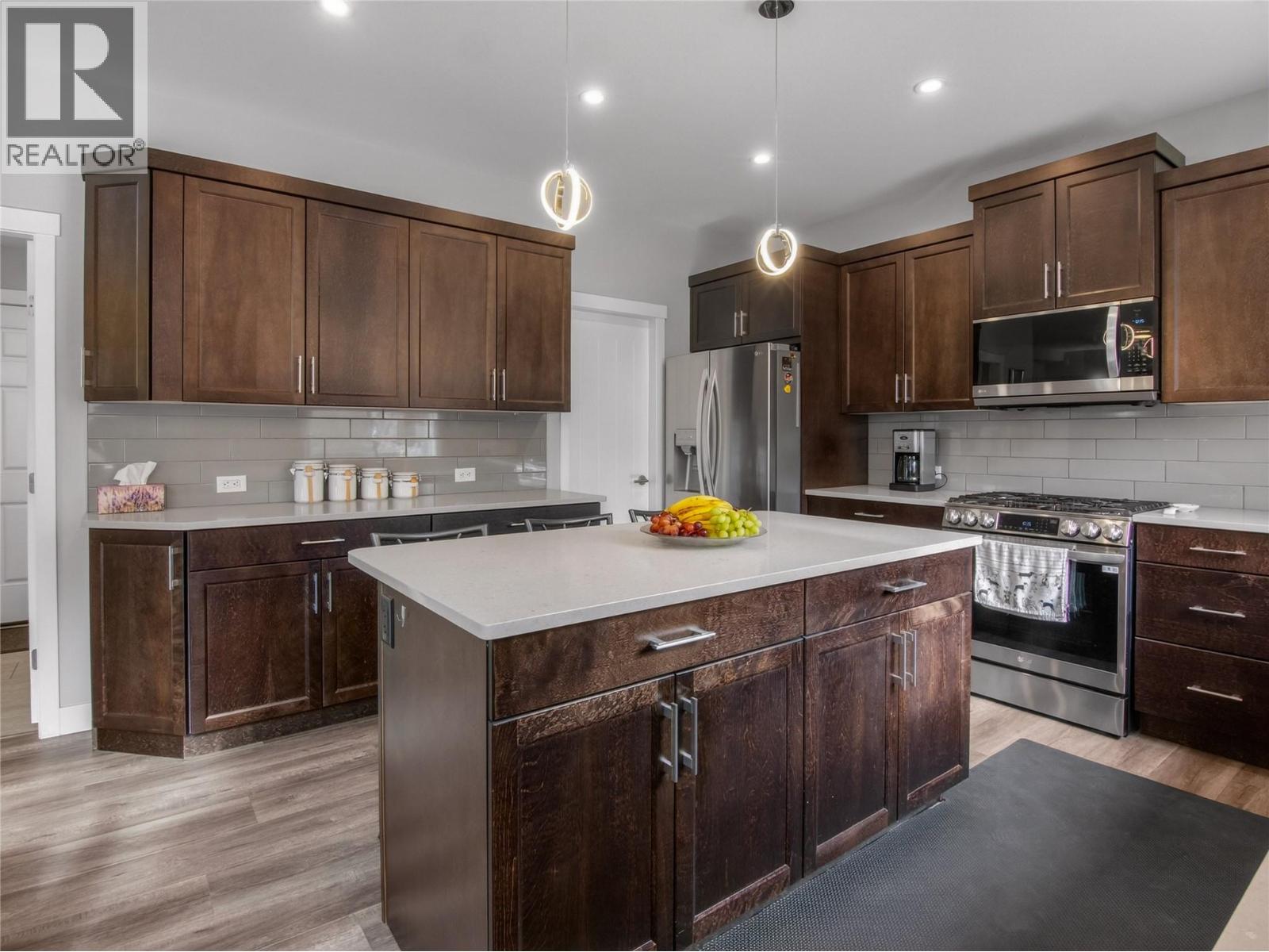 Picture for 2070 Lawrence  Avenue