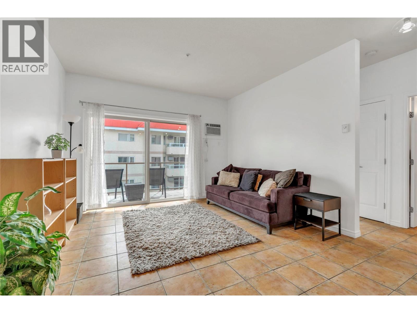 Picture for Unit #306, 196 Wade  AvenueW