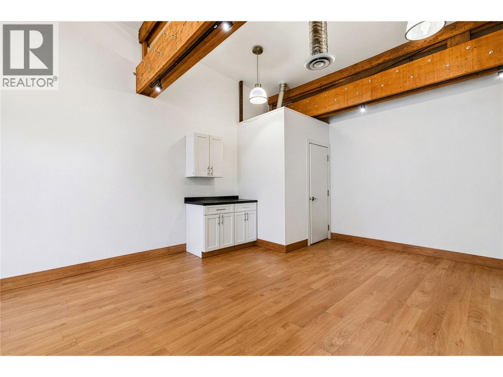 Picture for Unit #203, 339 Bernard  Avenue