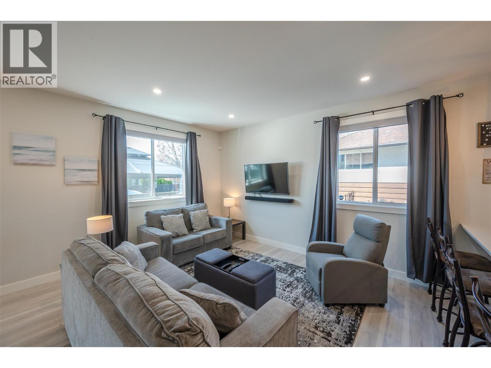 Picture for Unit #101, 547 Westminster  Avenue