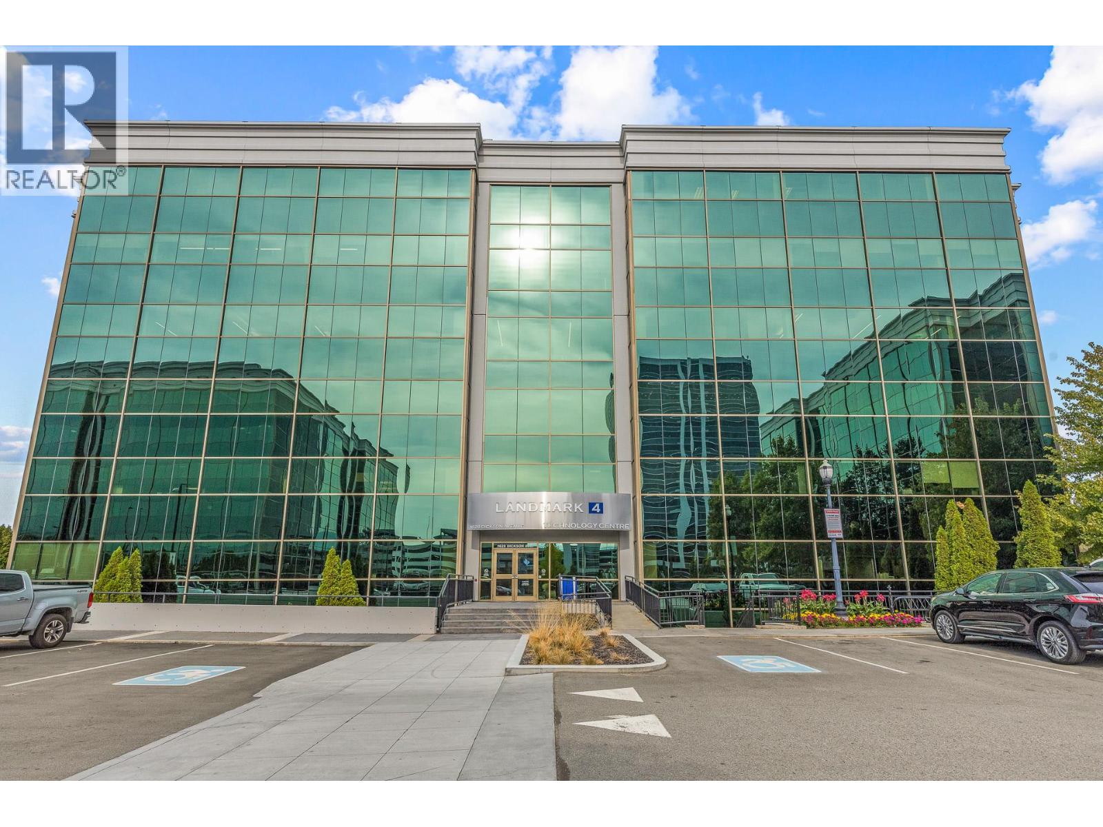 Picture for Unit #300, 1628 Dickson  Avenue