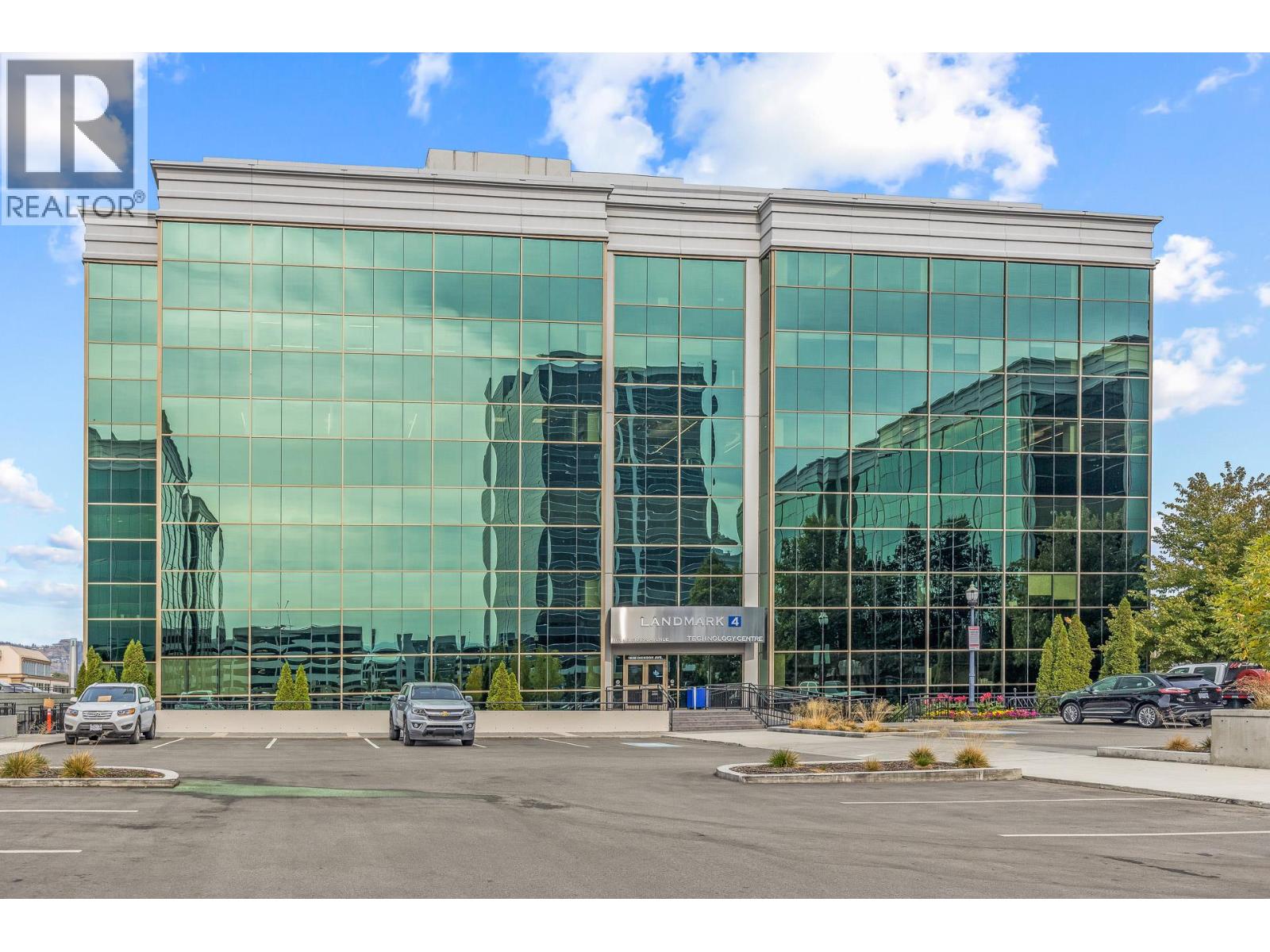 Picture for Unit #300, 1628 Dickson  Avenue